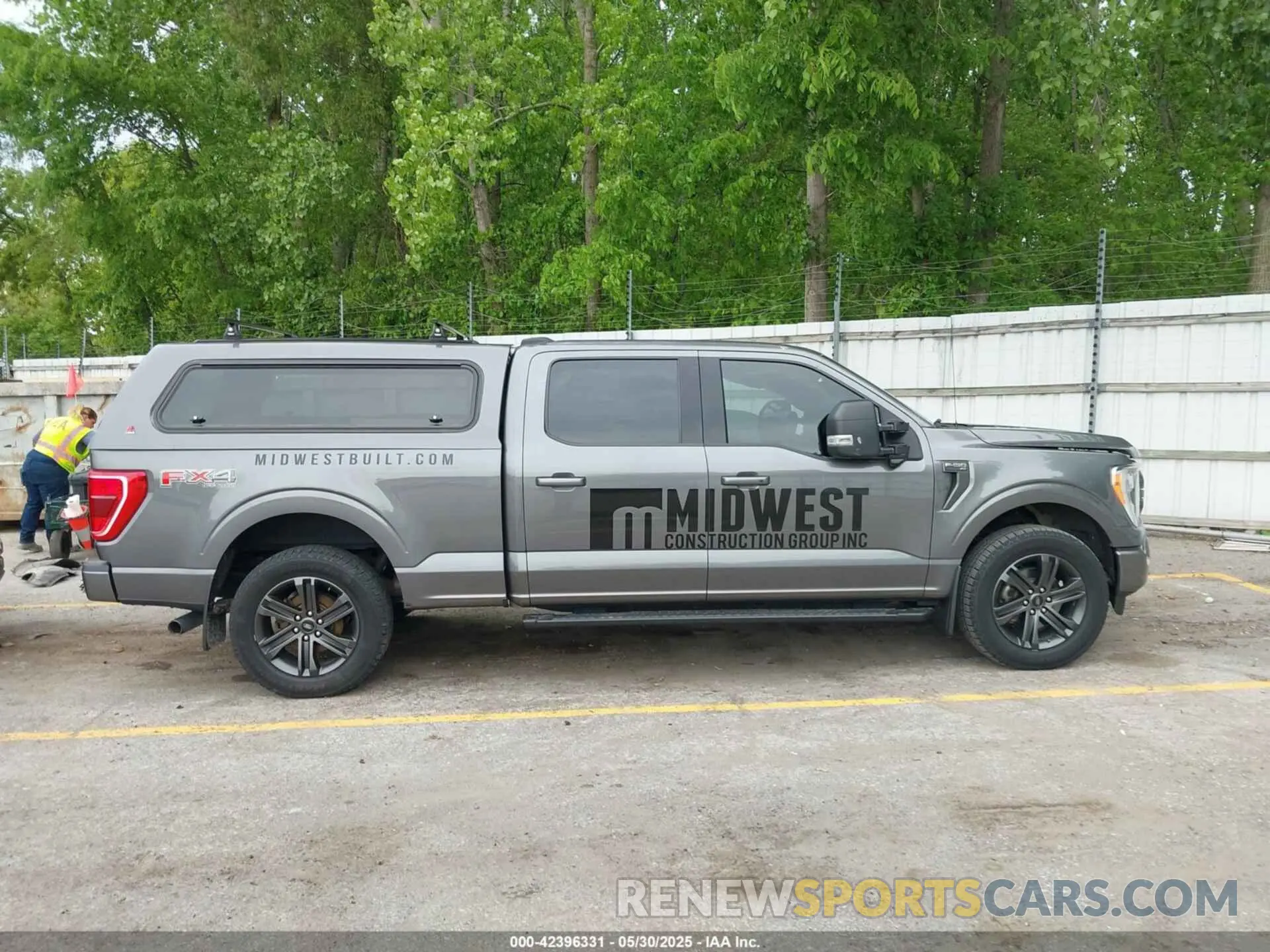 13 Photograph of a damaged car 1FTFW1E58MFA37383 FORD F-150 2021
