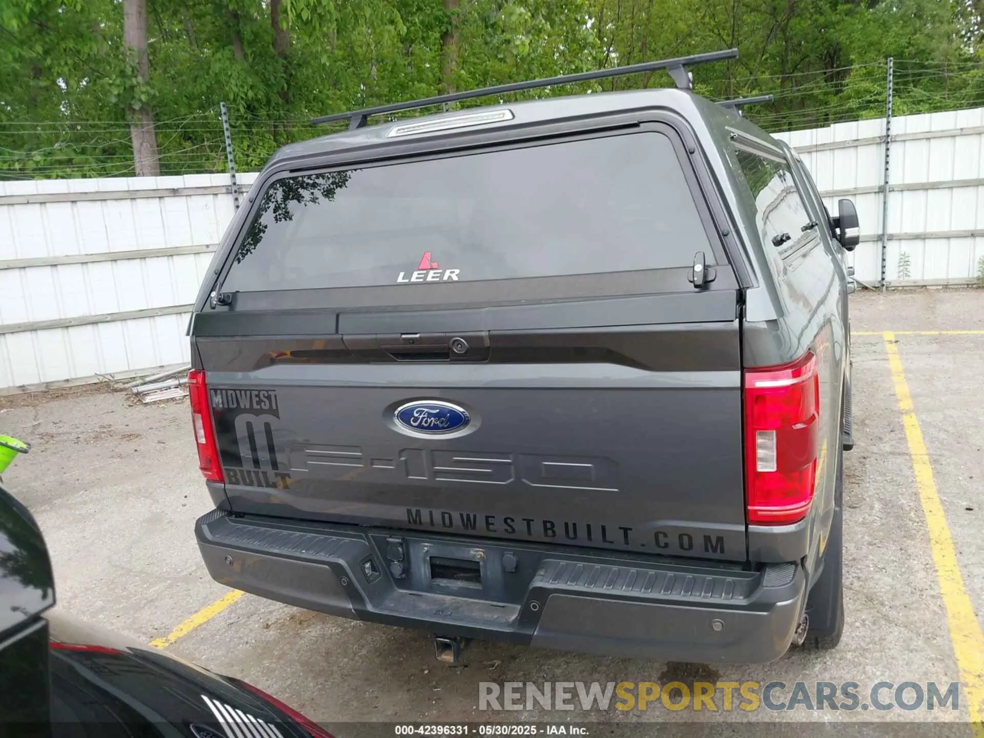16 Photograph of a damaged car 1FTFW1E58MFA37383 FORD F-150 2021
