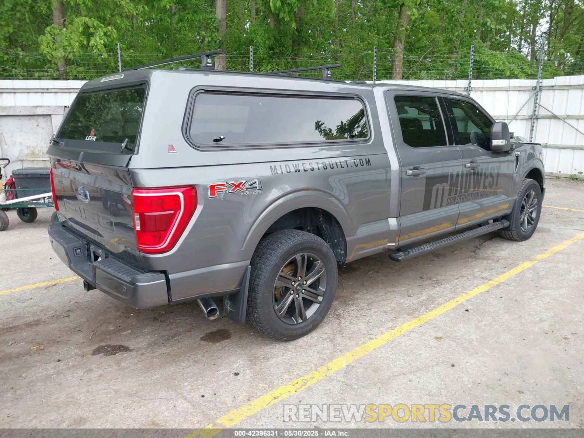 4 Photograph of a damaged car 1FTFW1E58MFA37383 FORD F-150 2021