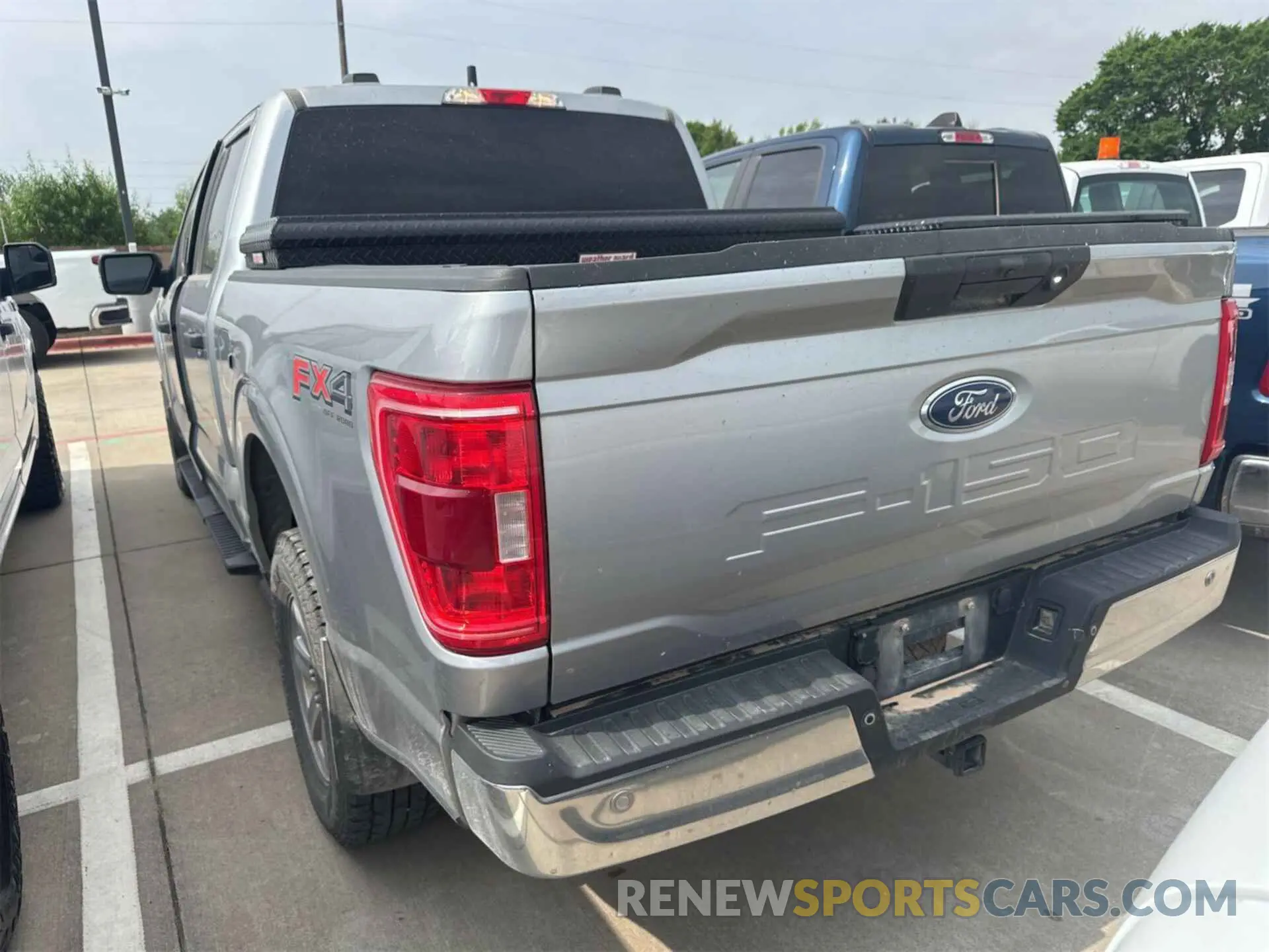 10 Photograph of a damaged car 1FTFW1E58MKE45731 FORD F-150 2021