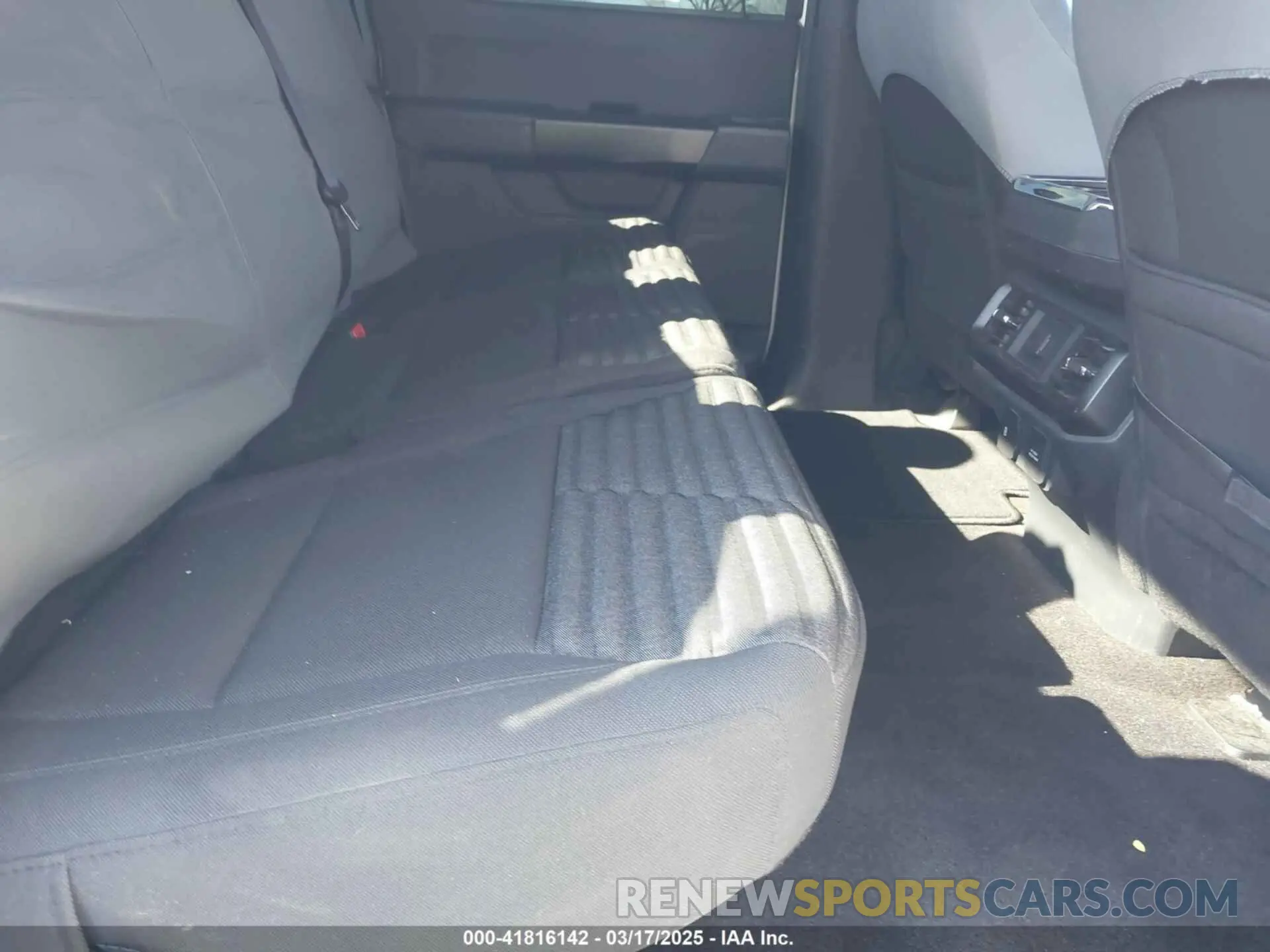 8 Photograph of a damaged car 1FTFW1E5XMFA76055 FORD F-150 2021