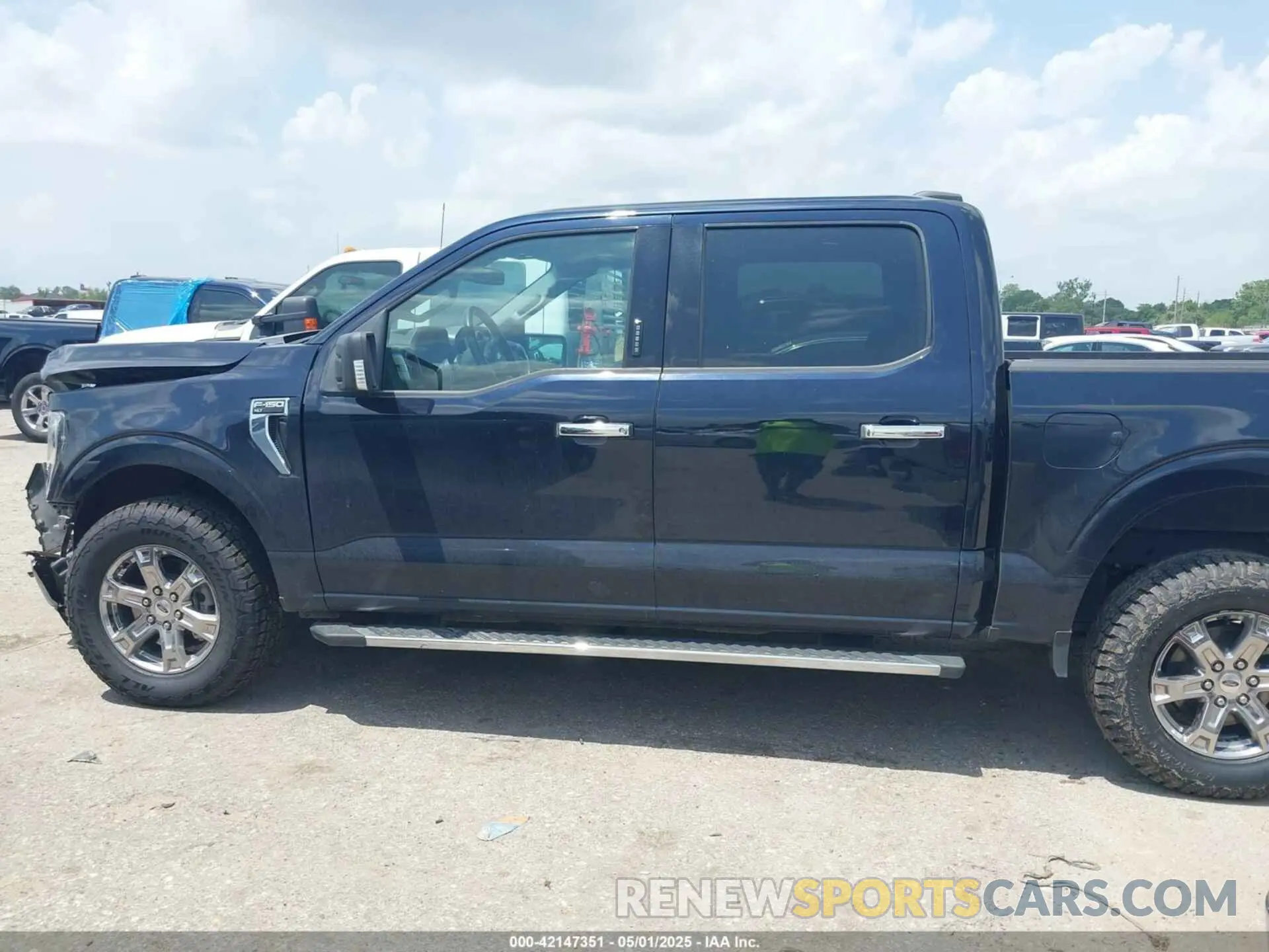 14 Photograph of a damaged car 1FTFW1E80MFC05379 FORD F-150 2021