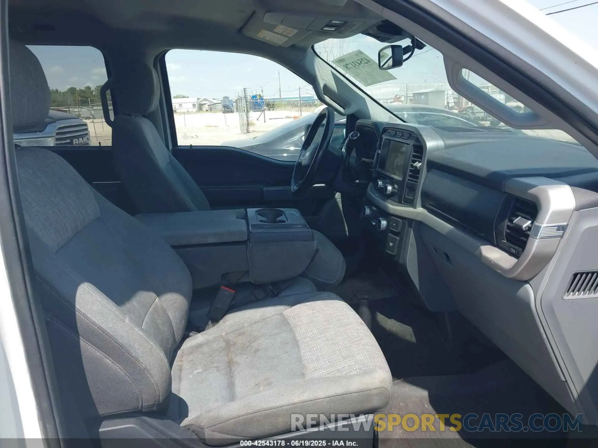 5 Photograph of a damaged car 1FTFW1E80MFC72662 FORD F-150 2021