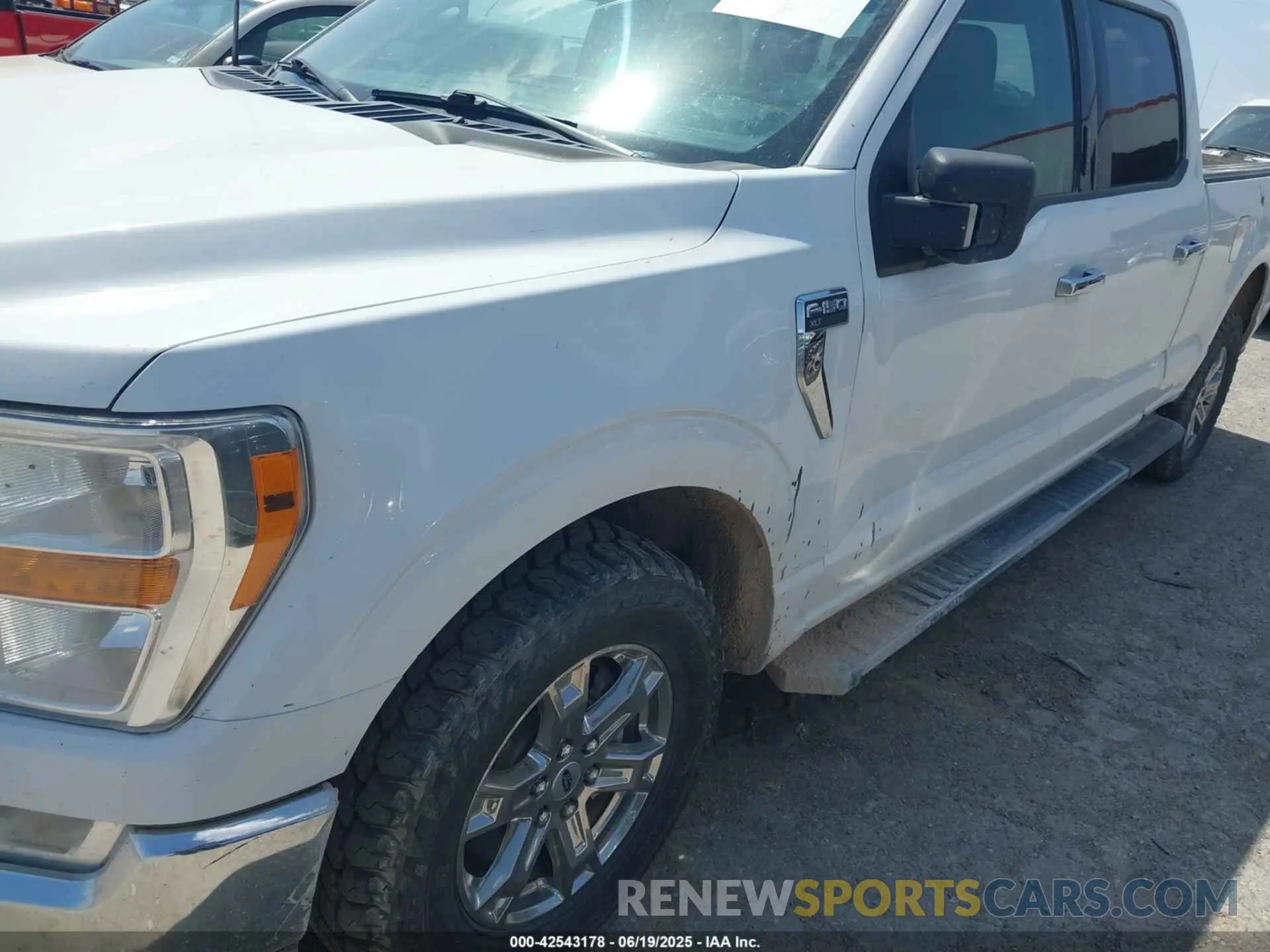 6 Photograph of a damaged car 1FTFW1E80MFC72662 FORD F-150 2021