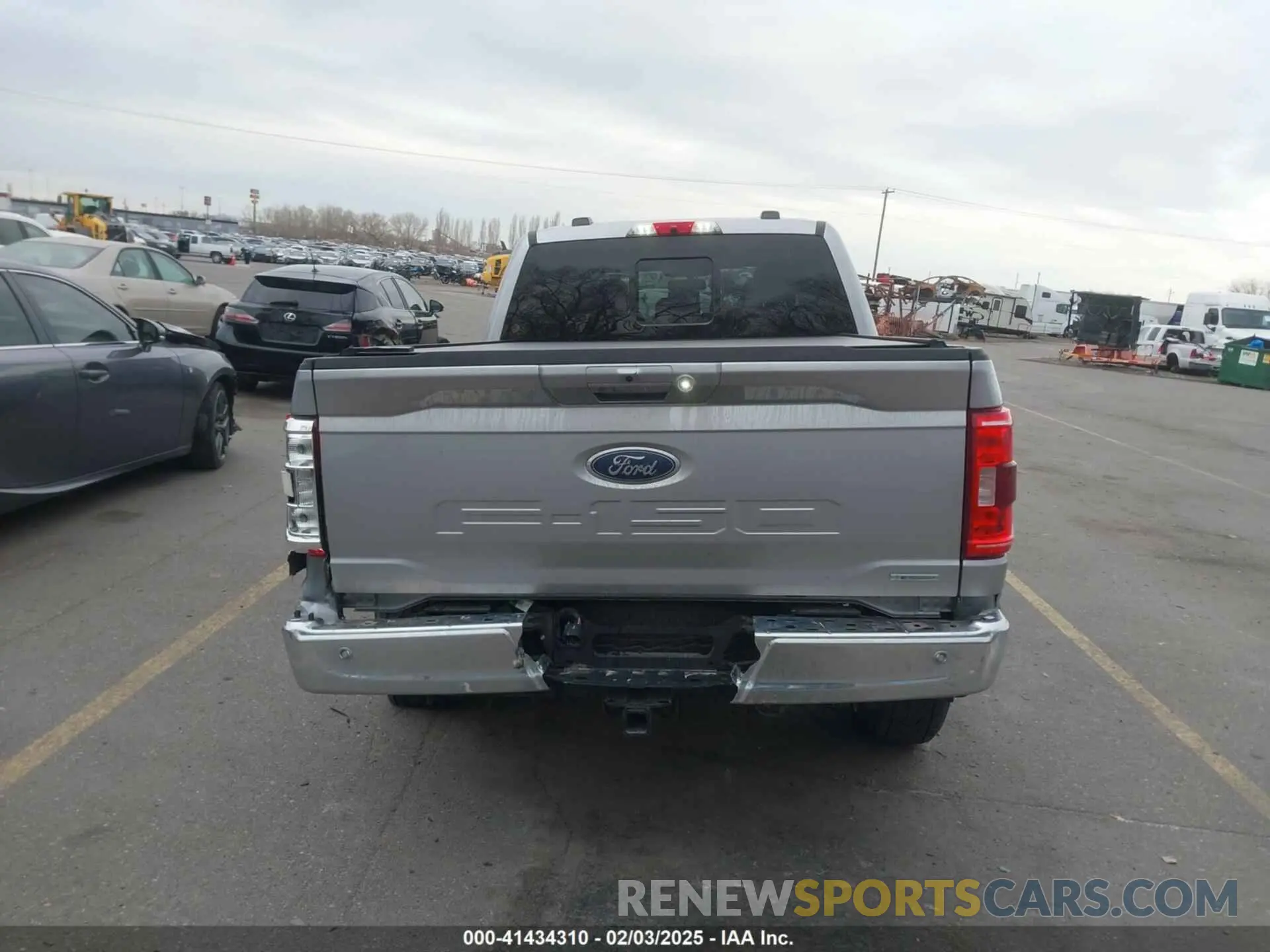 16 Photograph of a damaged car 1FTFW1E80MFC88733 FORD F-150 2021