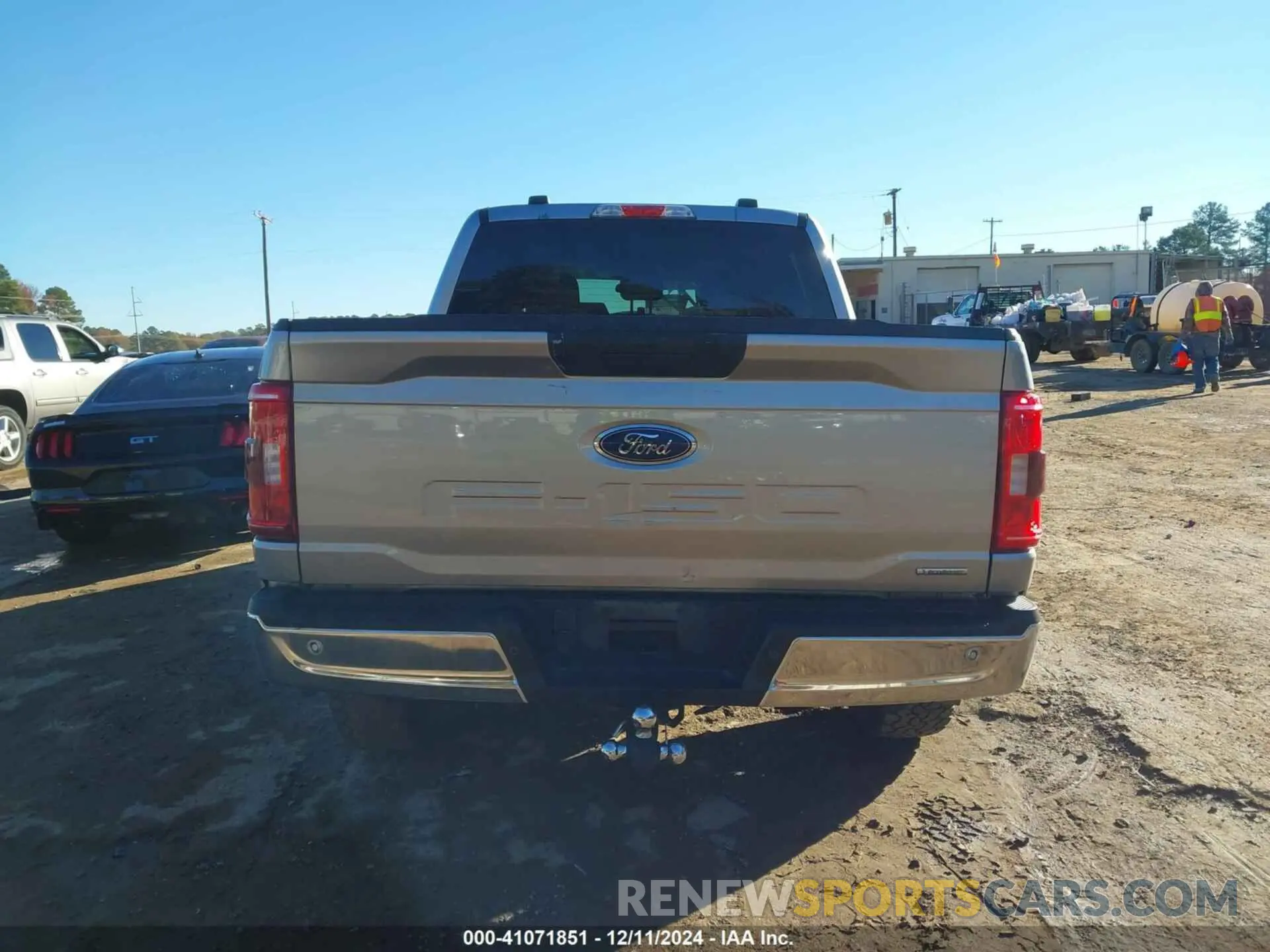 16 Photograph of a damaged car 1FTFW1E80MKE88051 FORD F-150 2021