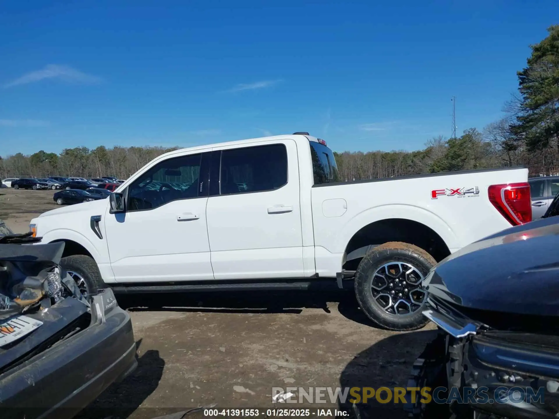 14 Photograph of a damaged car 1FTFW1E81MFC39993 FORD F-150 2021