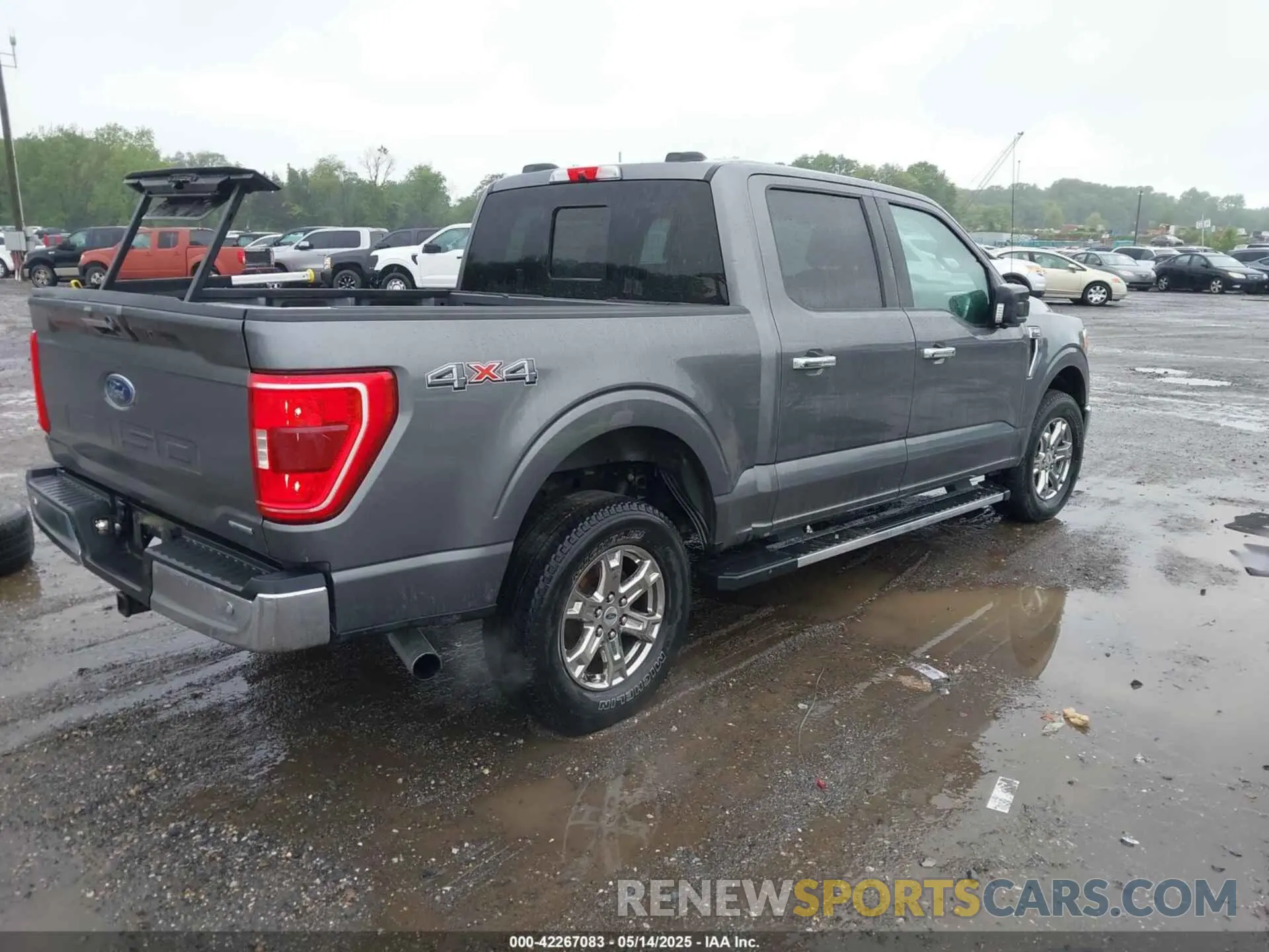 4 Photograph of a damaged car 1FTFW1E82MFA77324 FORD F-150 2021
