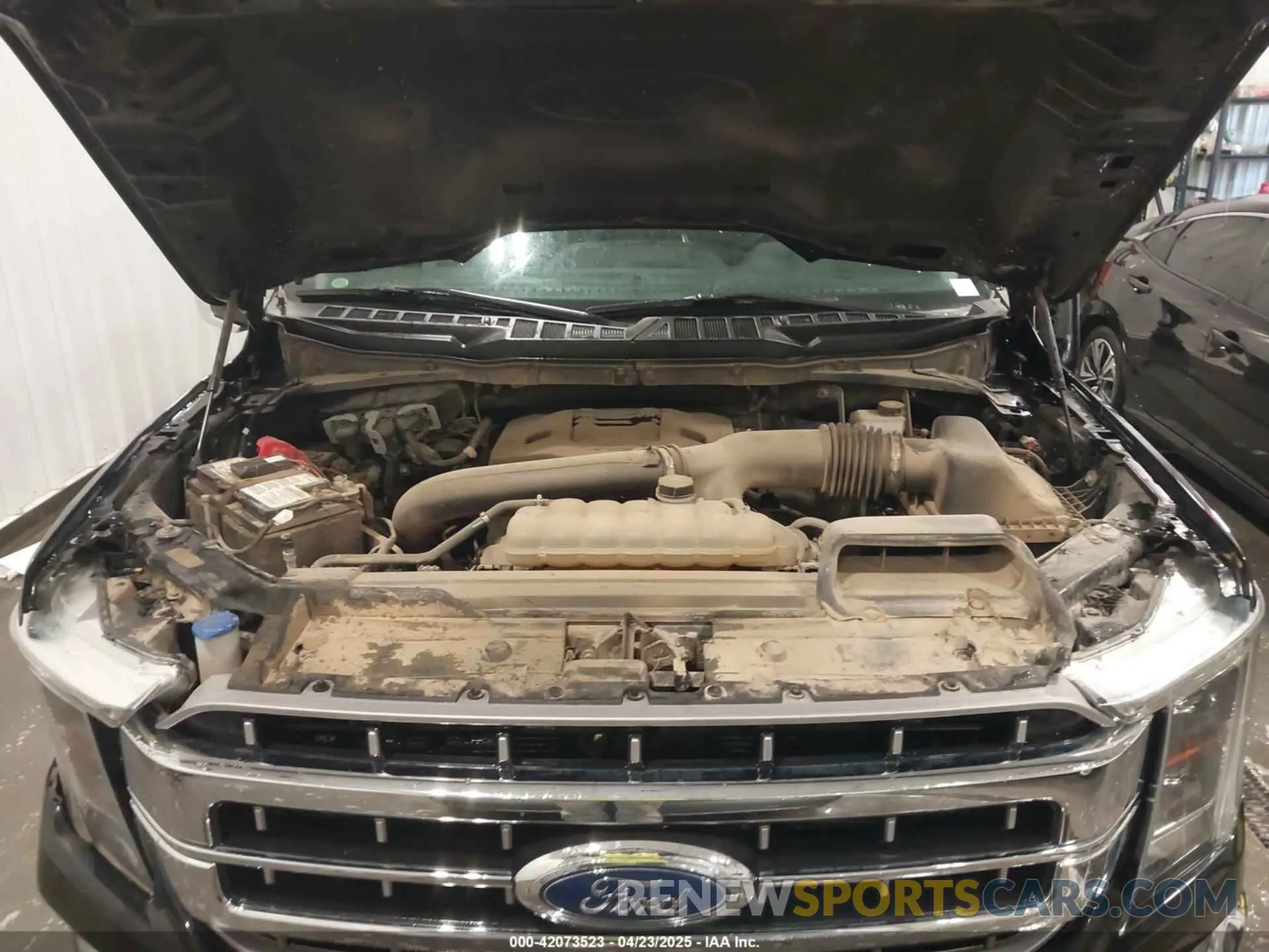10 Photograph of a damaged car 1FTFW1E82MFB57285 FORD F-150 2021