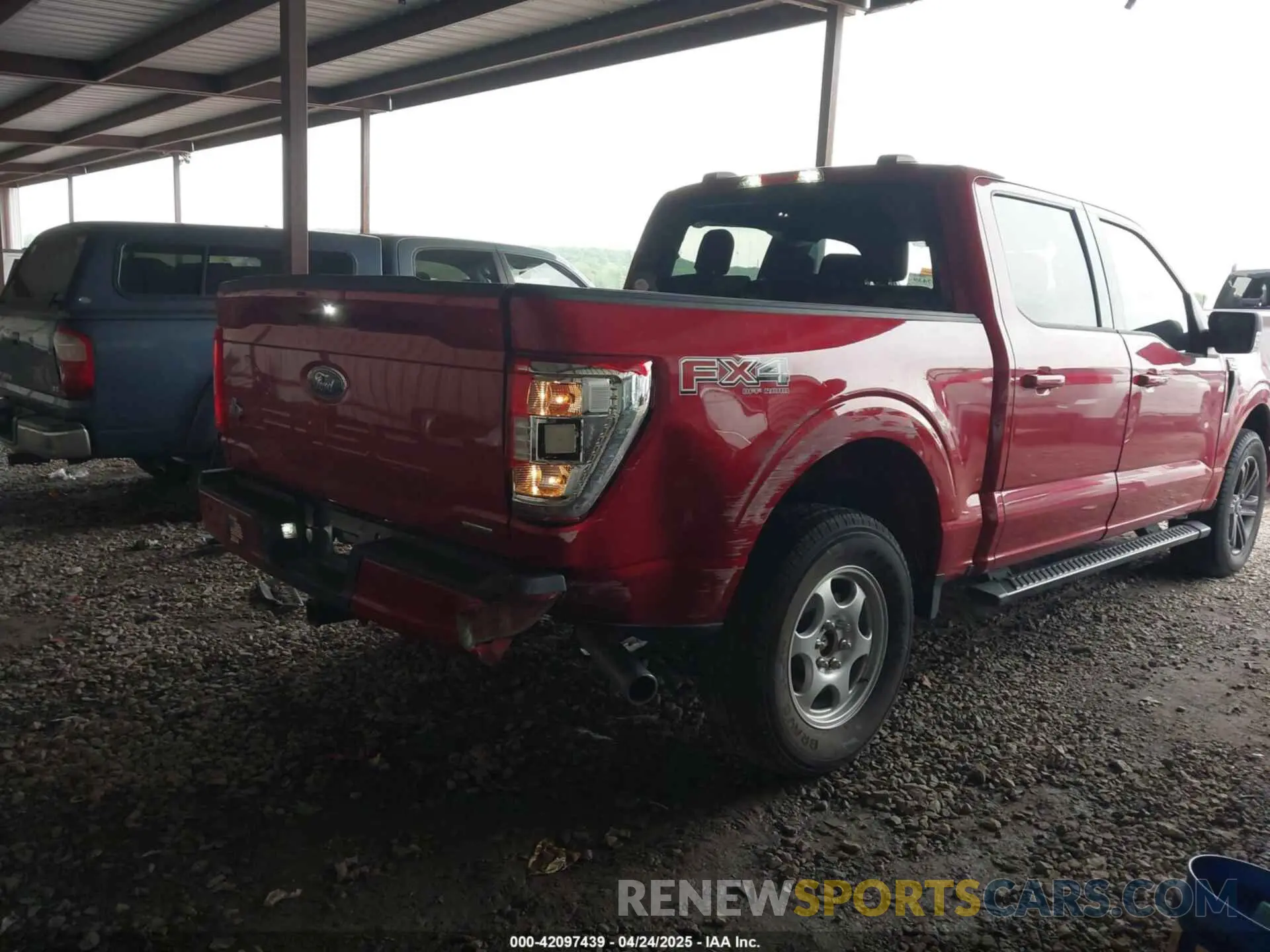 4 Photograph of a damaged car 1FTFW1E82MKD15969 FORD F-150 2021