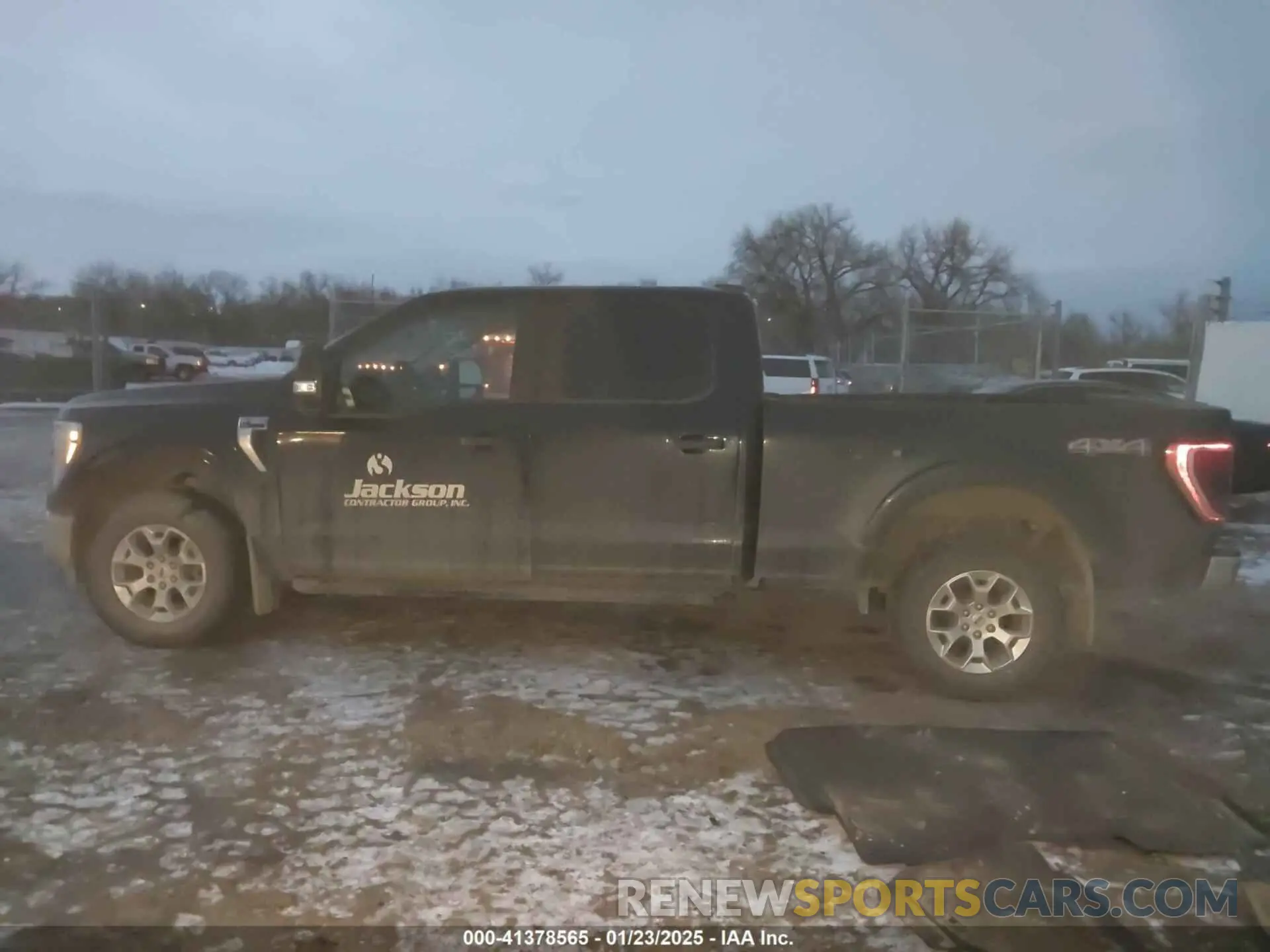 15 Photograph of a damaged car 1FTFW1E82MKE69632 FORD F-150 2021