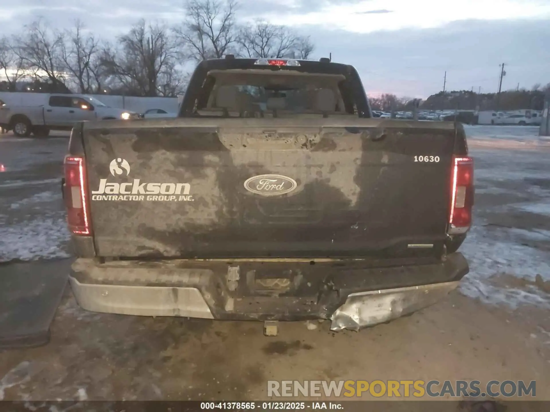 17 Photograph of a damaged car 1FTFW1E82MKE69632 FORD F-150 2021