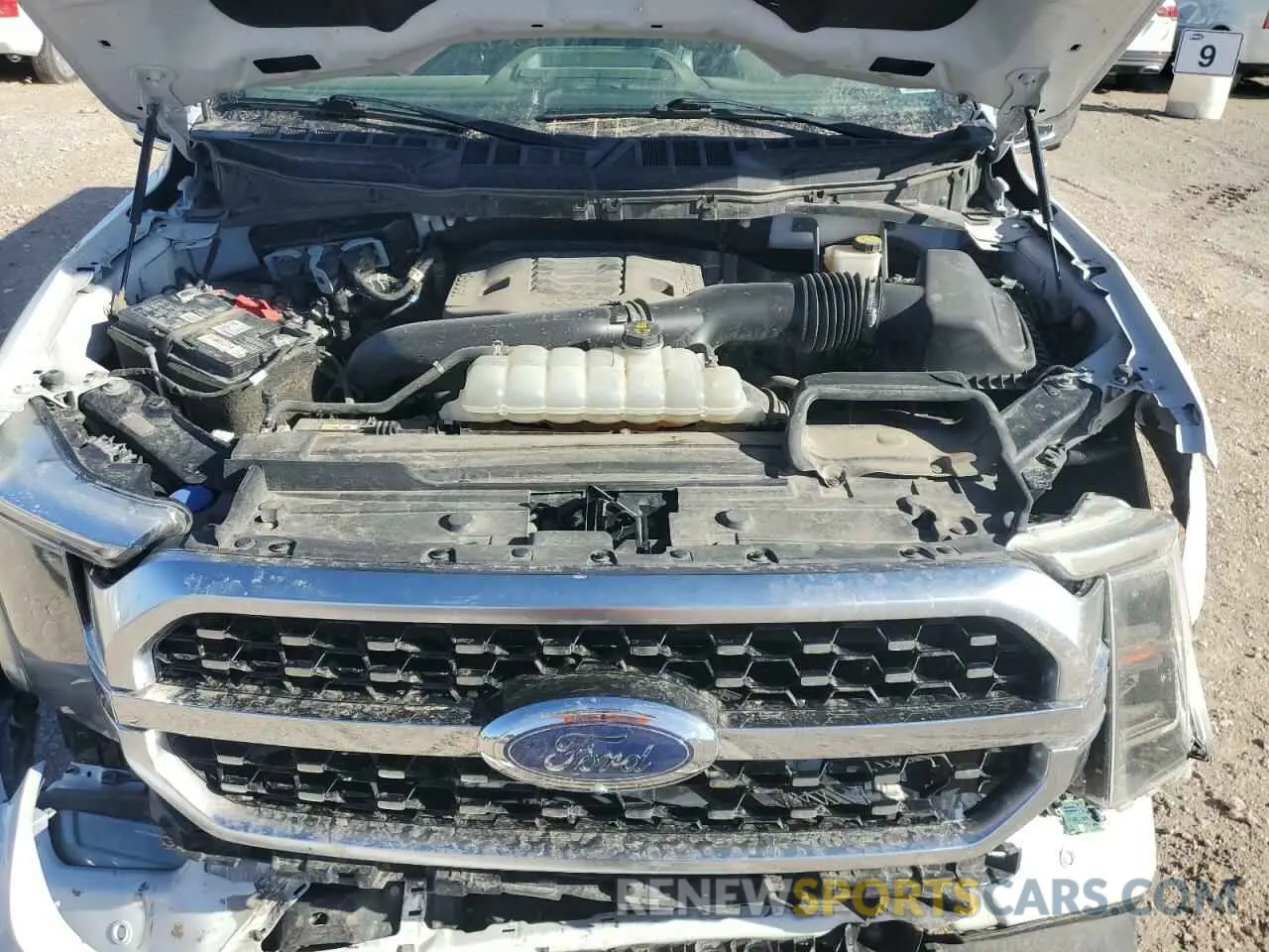 11 Photograph of a damaged car 1FTFW1E83MFB81661 FORD F-150 2021