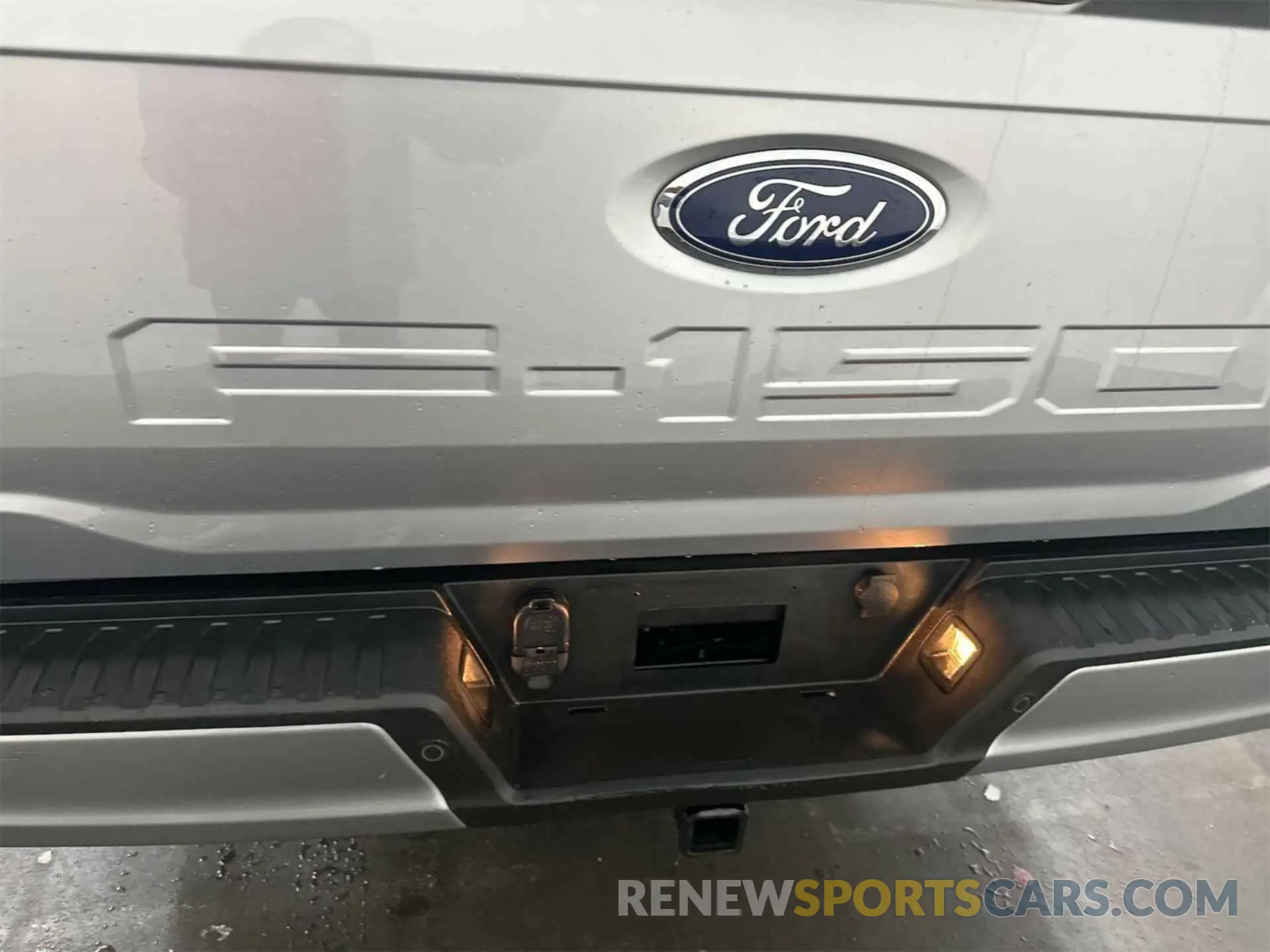 29 Photograph of a damaged car 1FTFW1E84MFB13773 FORD F-150 2021