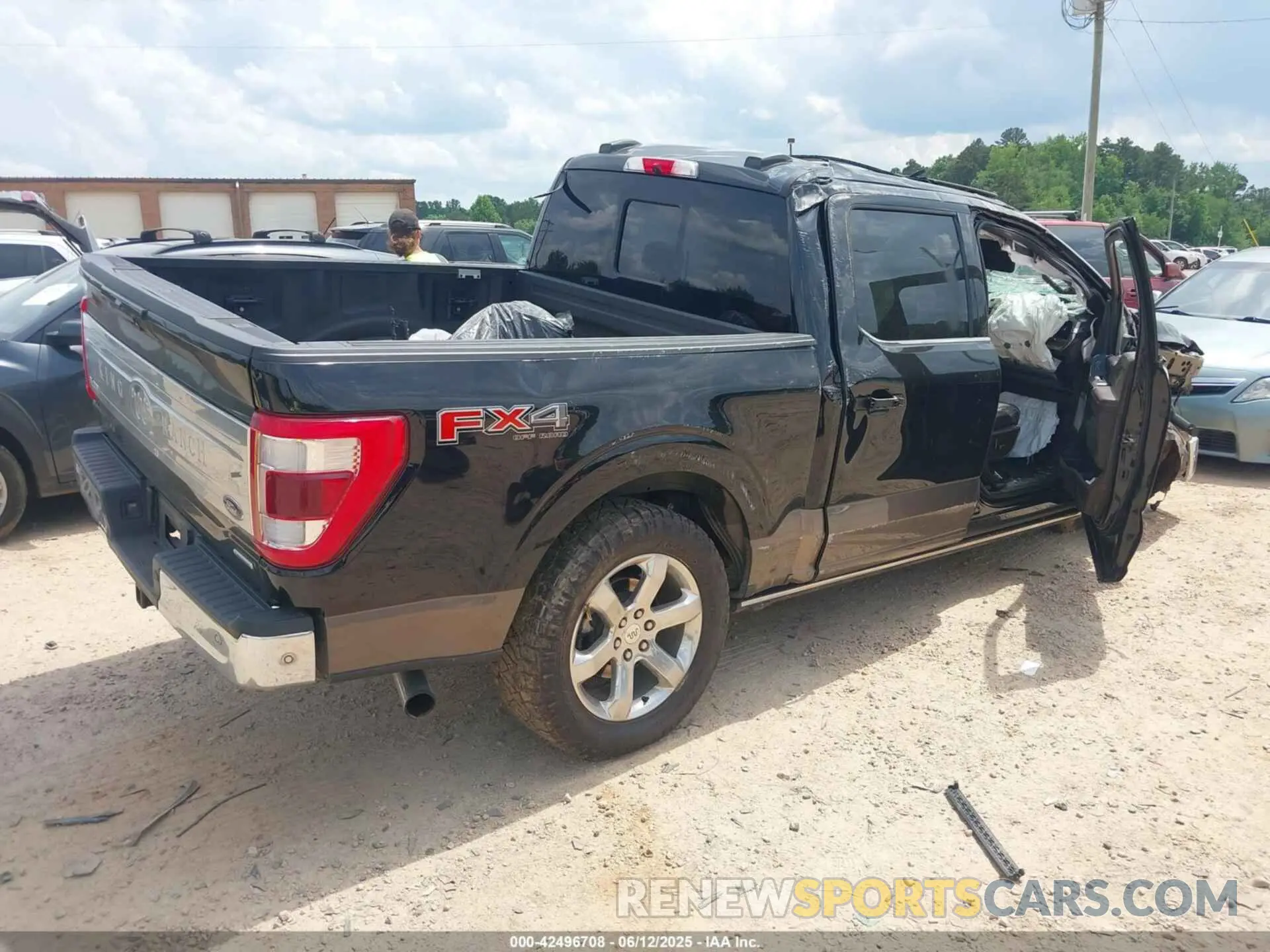 4 Photograph of a damaged car 1FTFW1E84MFC84796 FORD F-150 2021