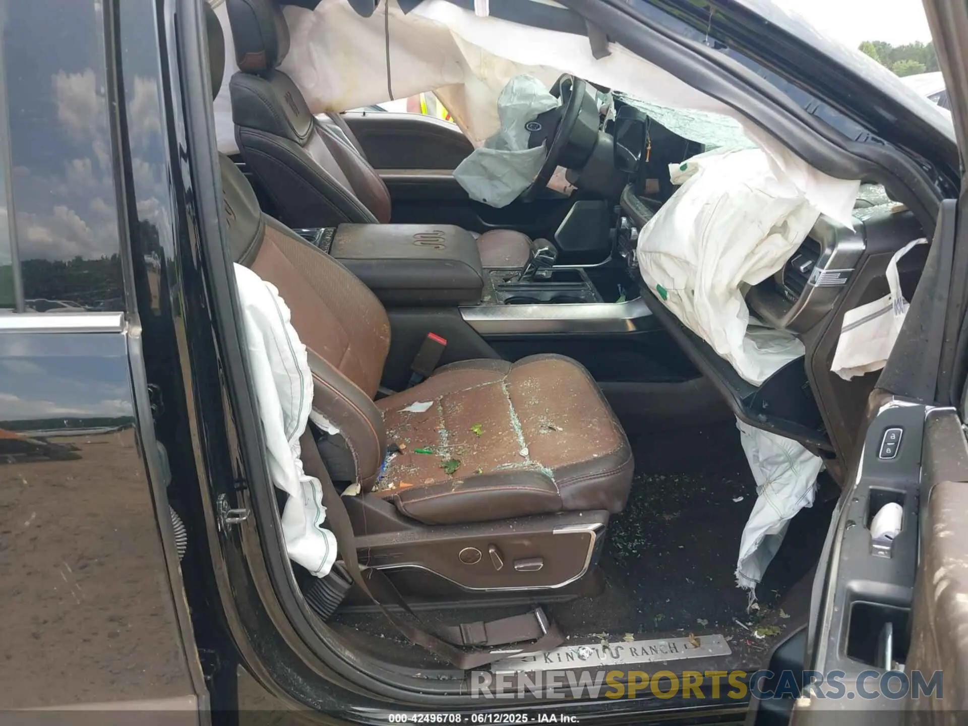 5 Photograph of a damaged car 1FTFW1E84MFC84796 FORD F-150 2021