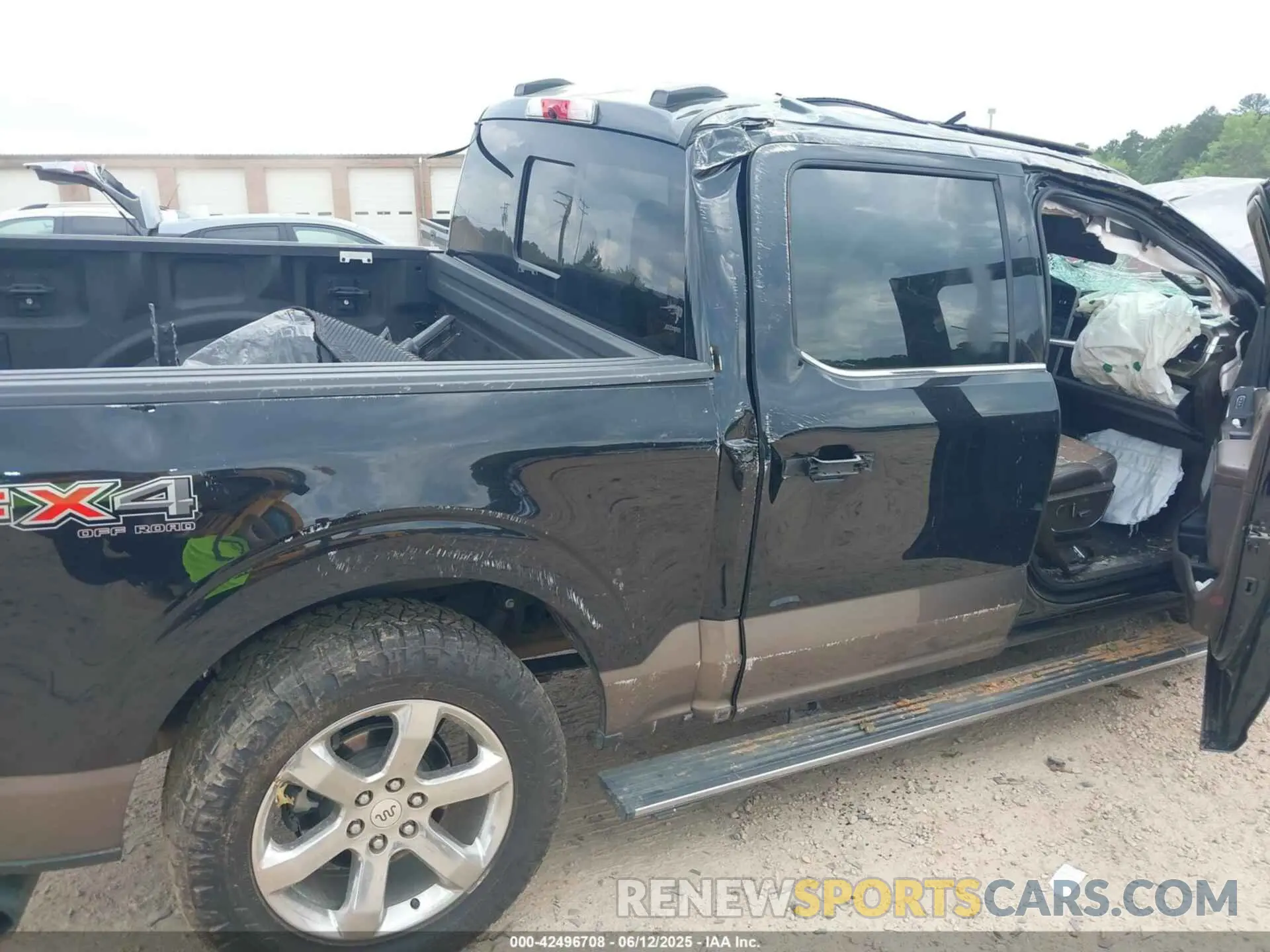 6 Photograph of a damaged car 1FTFW1E84MFC84796 FORD F-150 2021