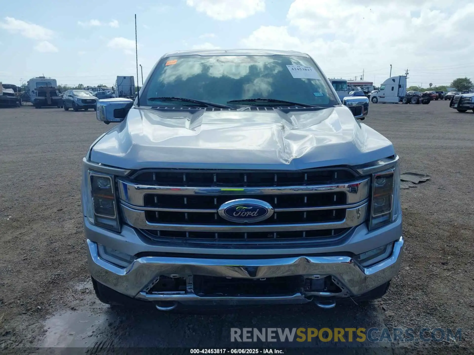 11 Photograph of a damaged car 1FTFW1E84MKE53352 FORD F-150 2021