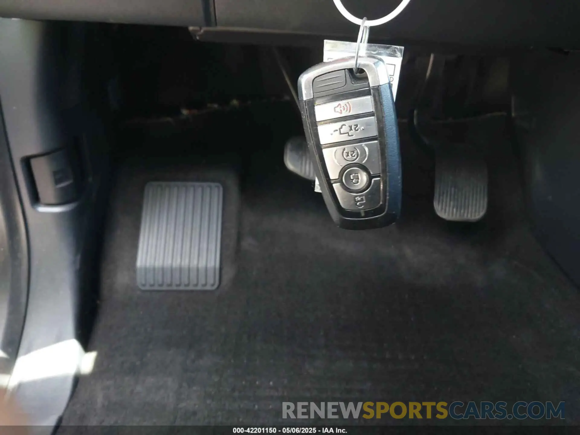 11 Photograph of a damaged car 1FTFW1E85MFB91107 FORD F-150 2021