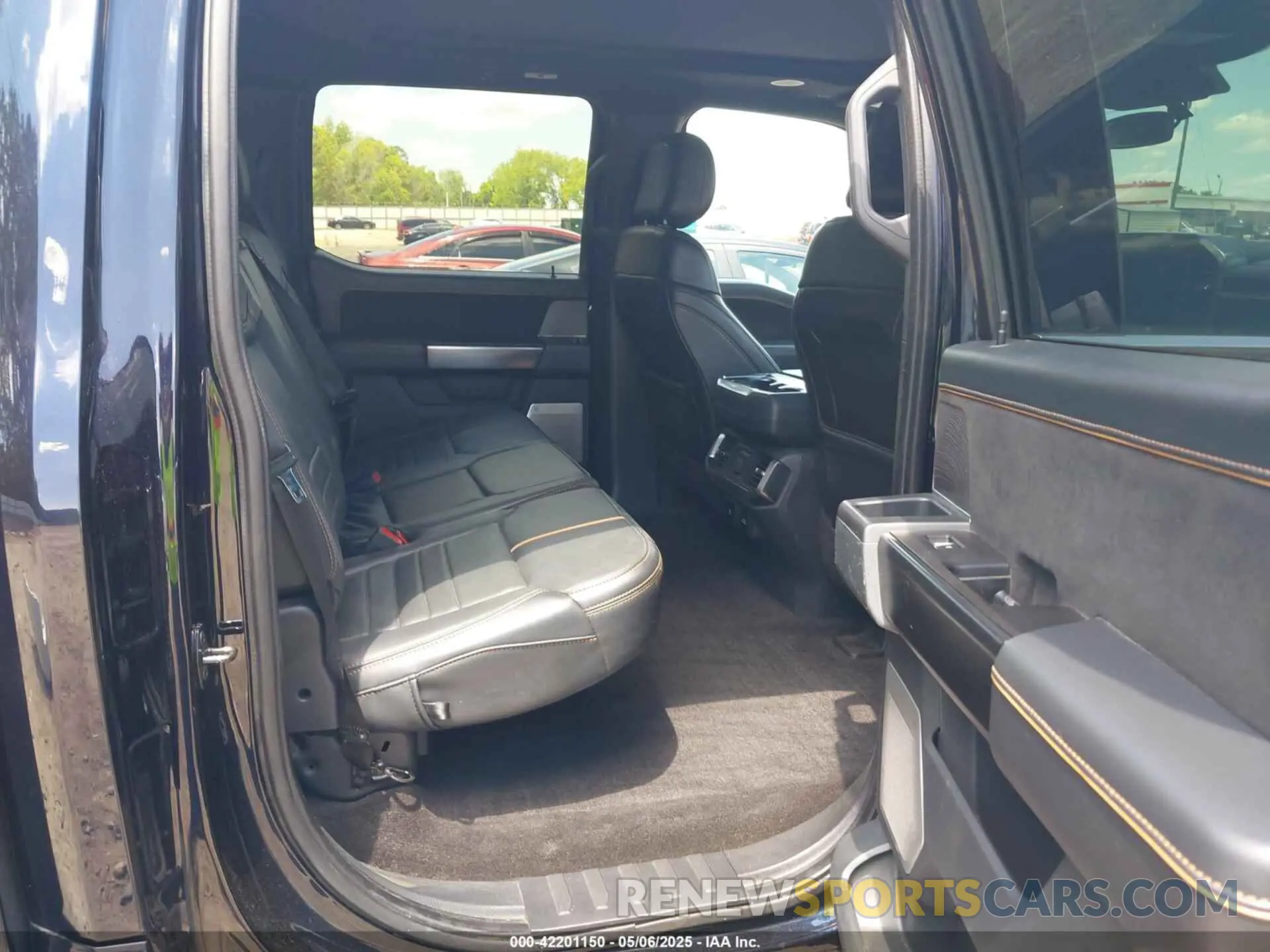 8 Photograph of a damaged car 1FTFW1E85MFB91107 FORD F-150 2021
