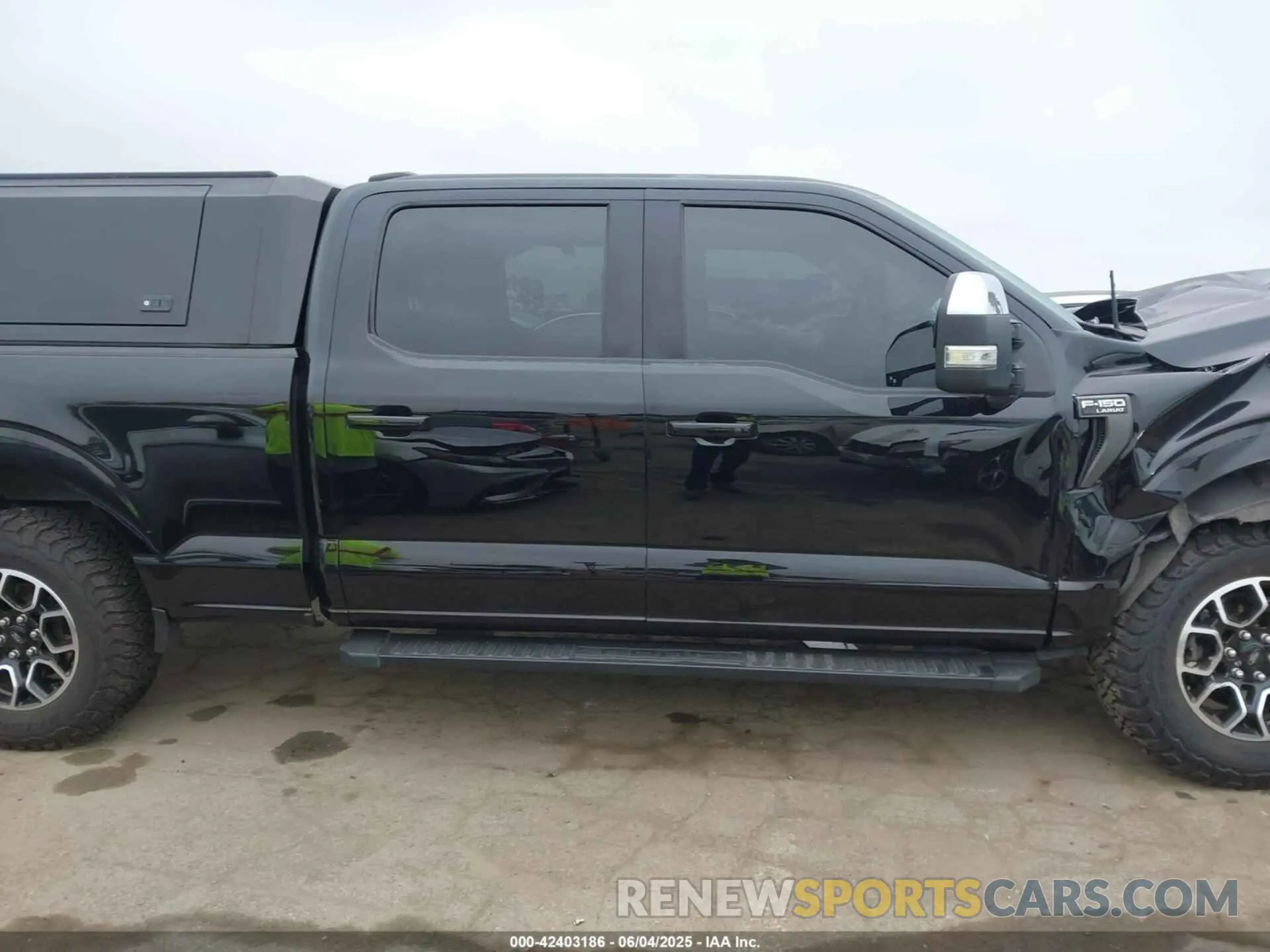 13 Photograph of a damaged car 1FTFW1E85MFC80160 FORD F-150 2021