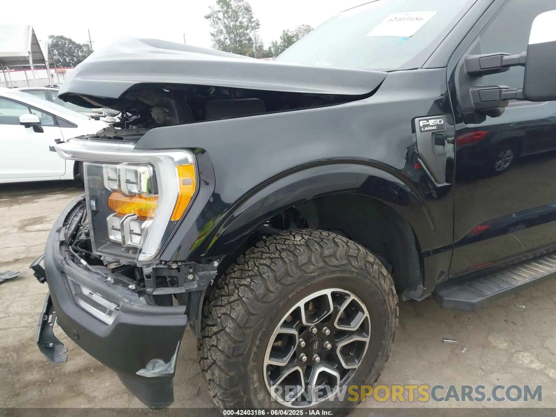 18 Photograph of a damaged car 1FTFW1E85MFC80160 FORD F-150 2021