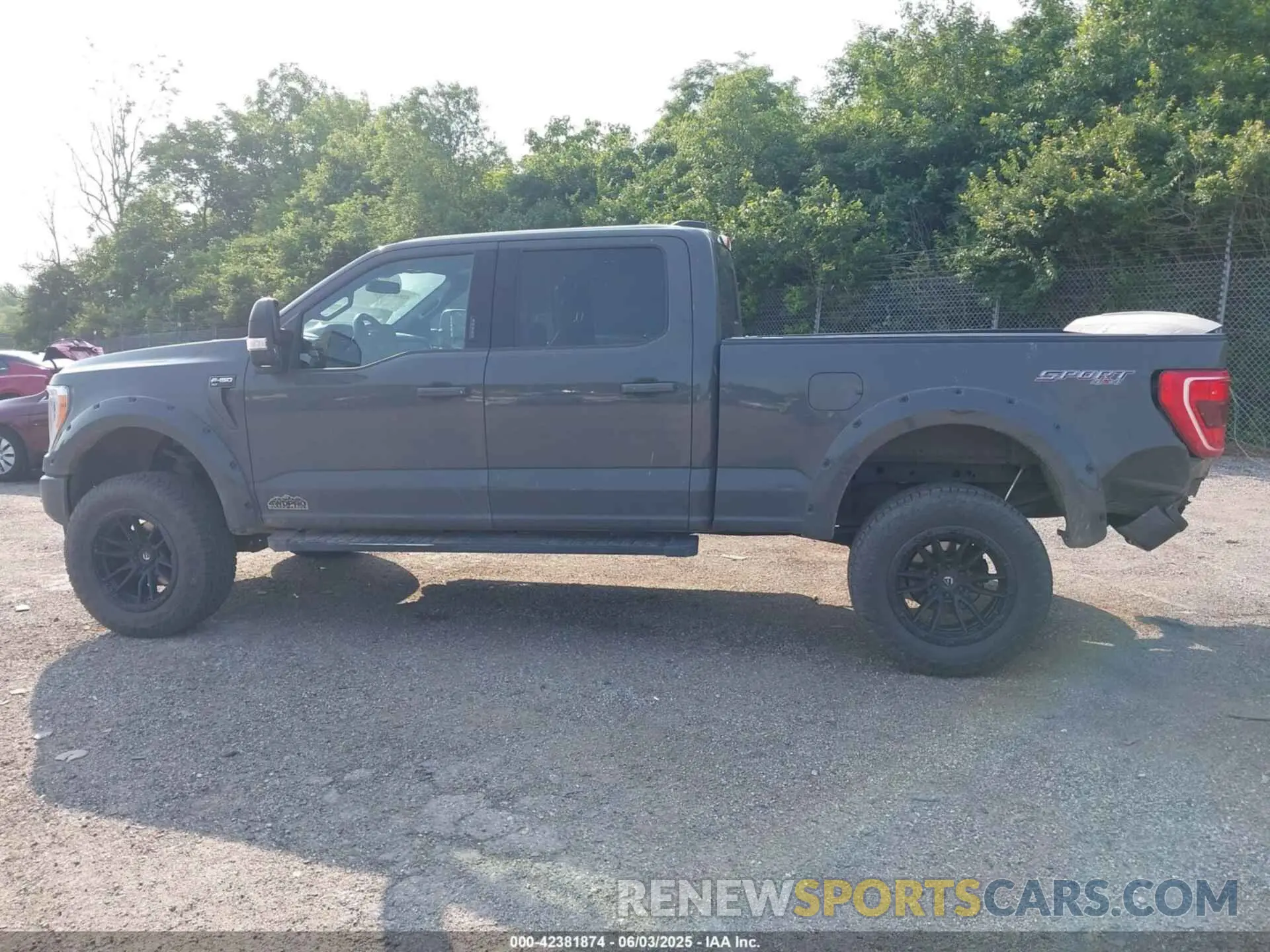 15 Photograph of a damaged car 1FTFW1E85MKD35973 FORD F-150 2021