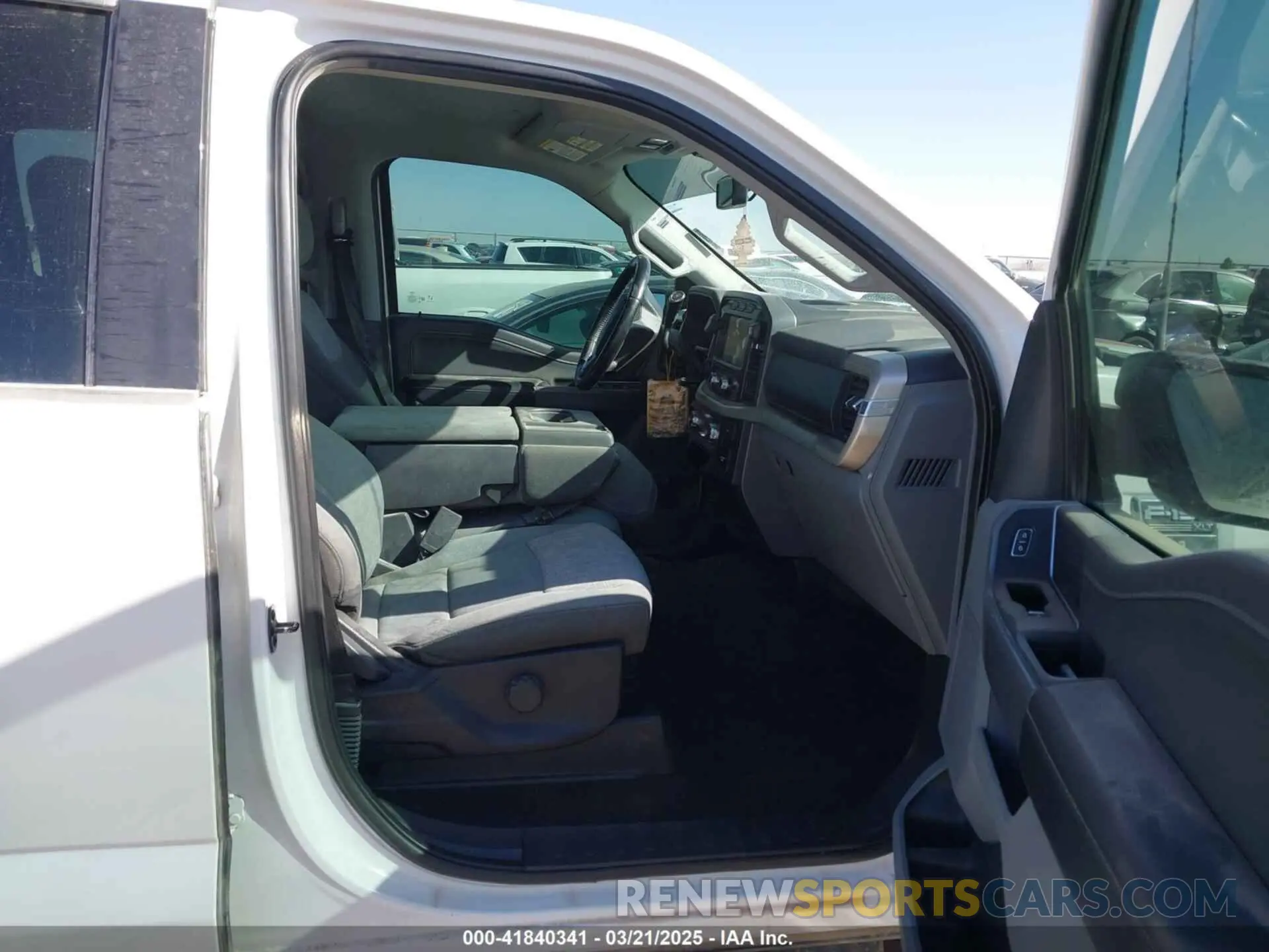 5 Photograph of a damaged car 1FTFW1E86MFC72651 FORD F-150 2021