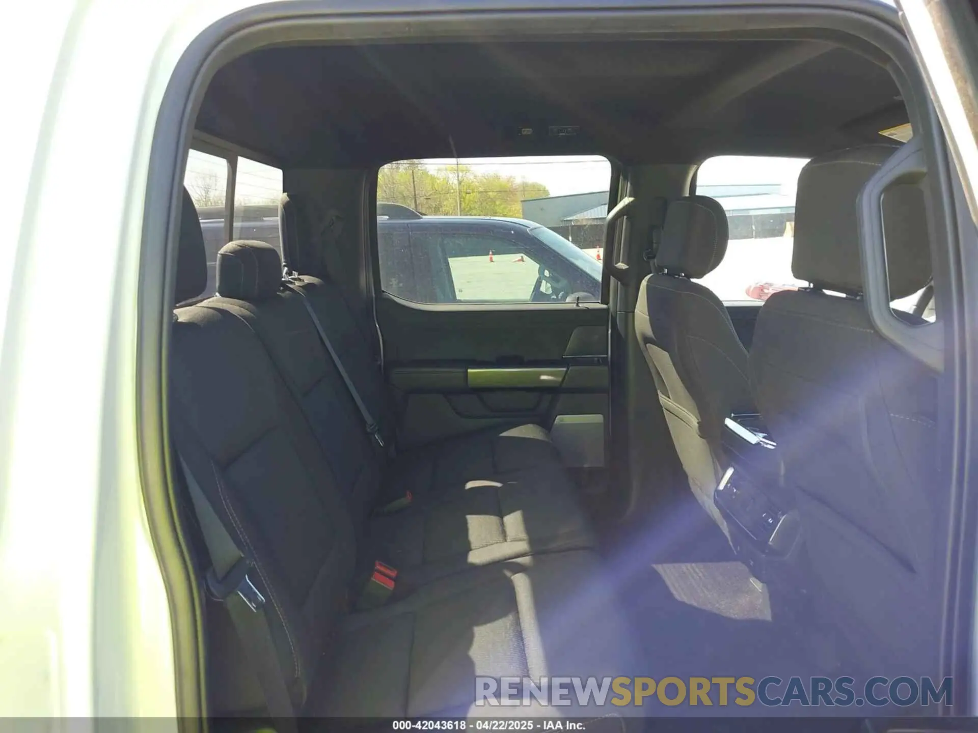 8 Photograph of a damaged car 1FTFW1E86MKE22491 FORD F-150 2021
