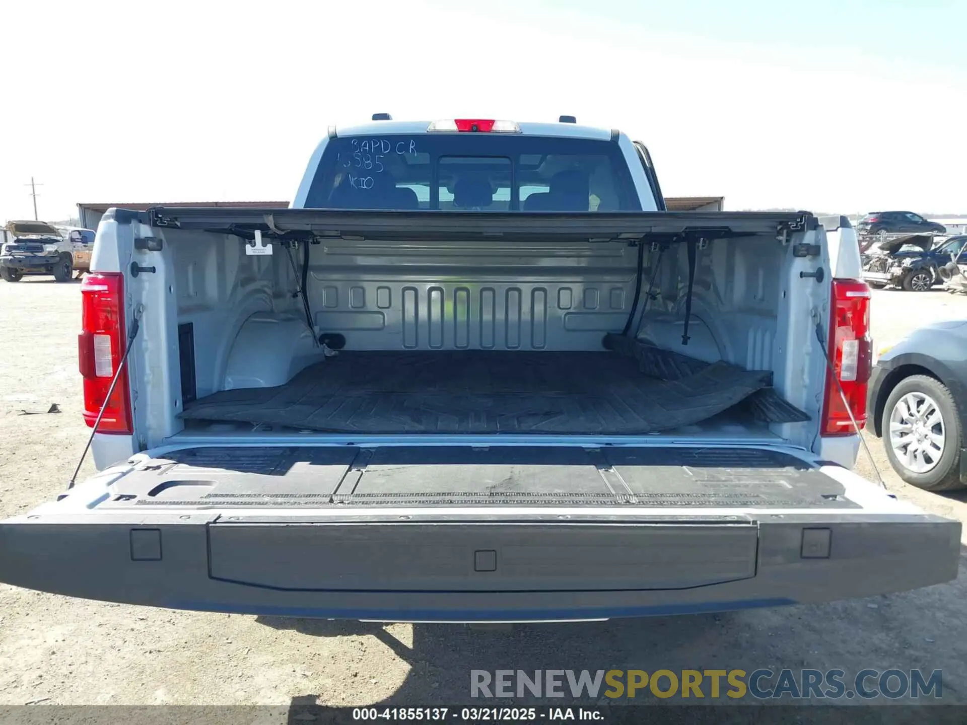 18 Photograph of a damaged car 1FTFW1E86MKE92315 FORD F-150 2021