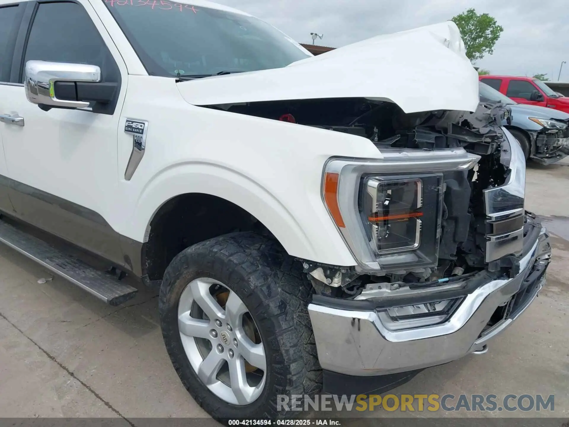 19 Photograph of a damaged car 1FTFW1E87MFA25820 FORD F-150 2021