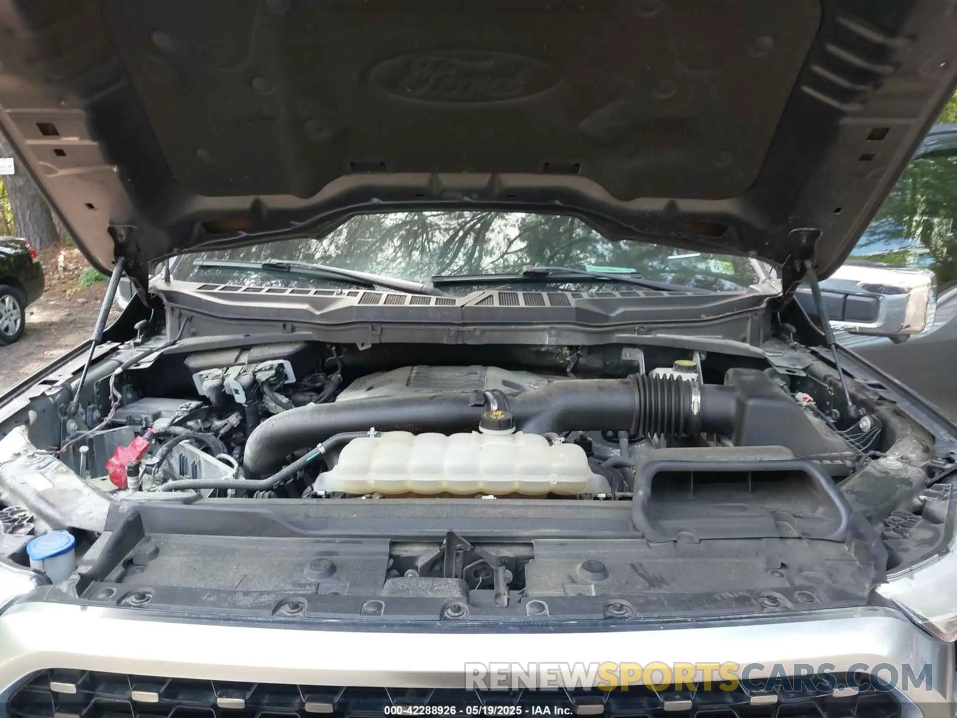 10 Photograph of a damaged car 1FTFW1E87MFC59701 FORD F-150 2021