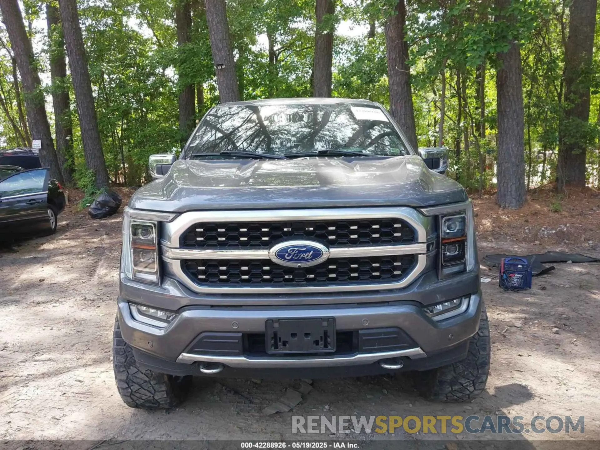 12 Photograph of a damaged car 1FTFW1E87MFC59701 FORD F-150 2021