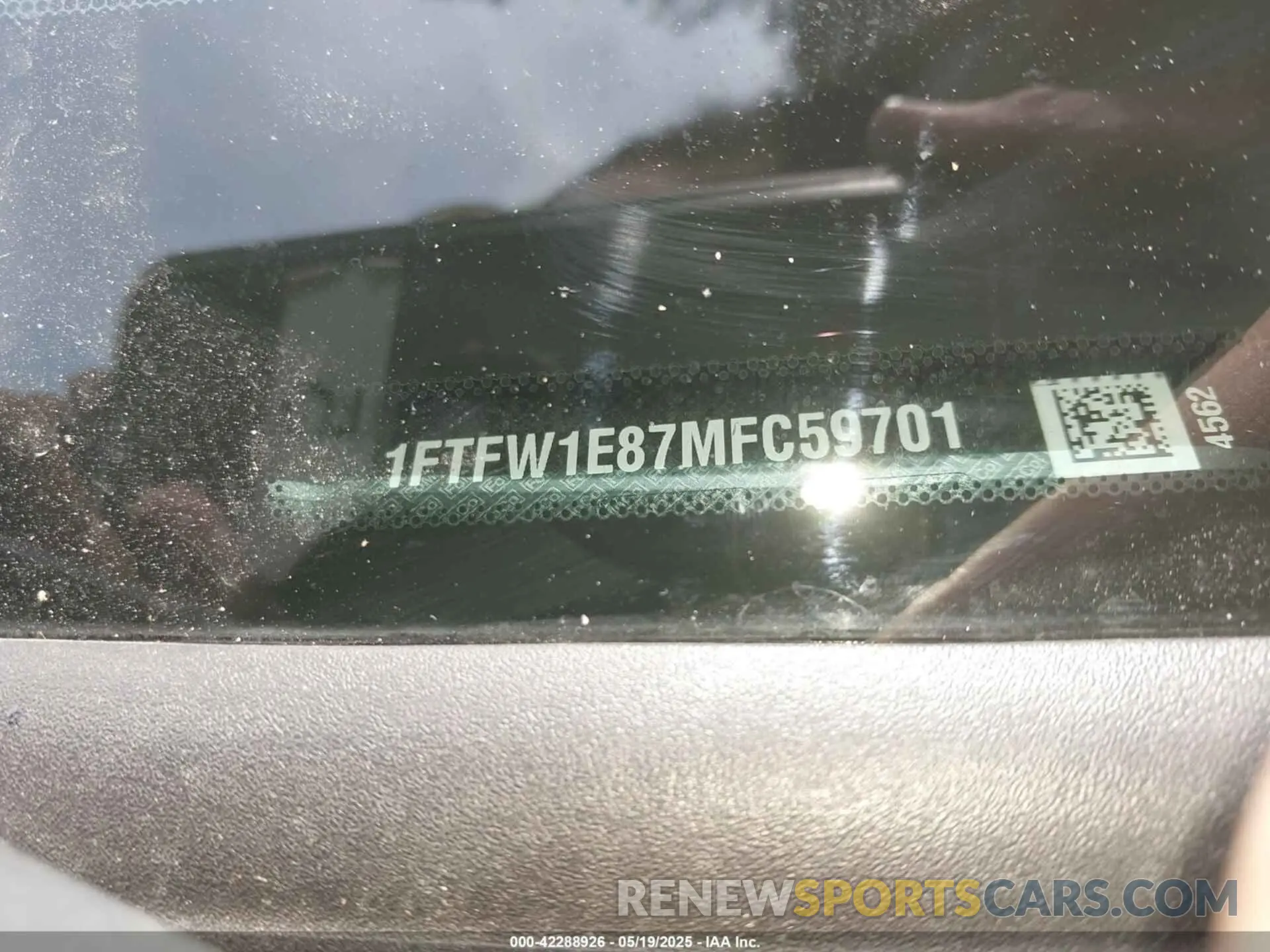 9 Photograph of a damaged car 1FTFW1E87MFC59701 FORD F-150 2021