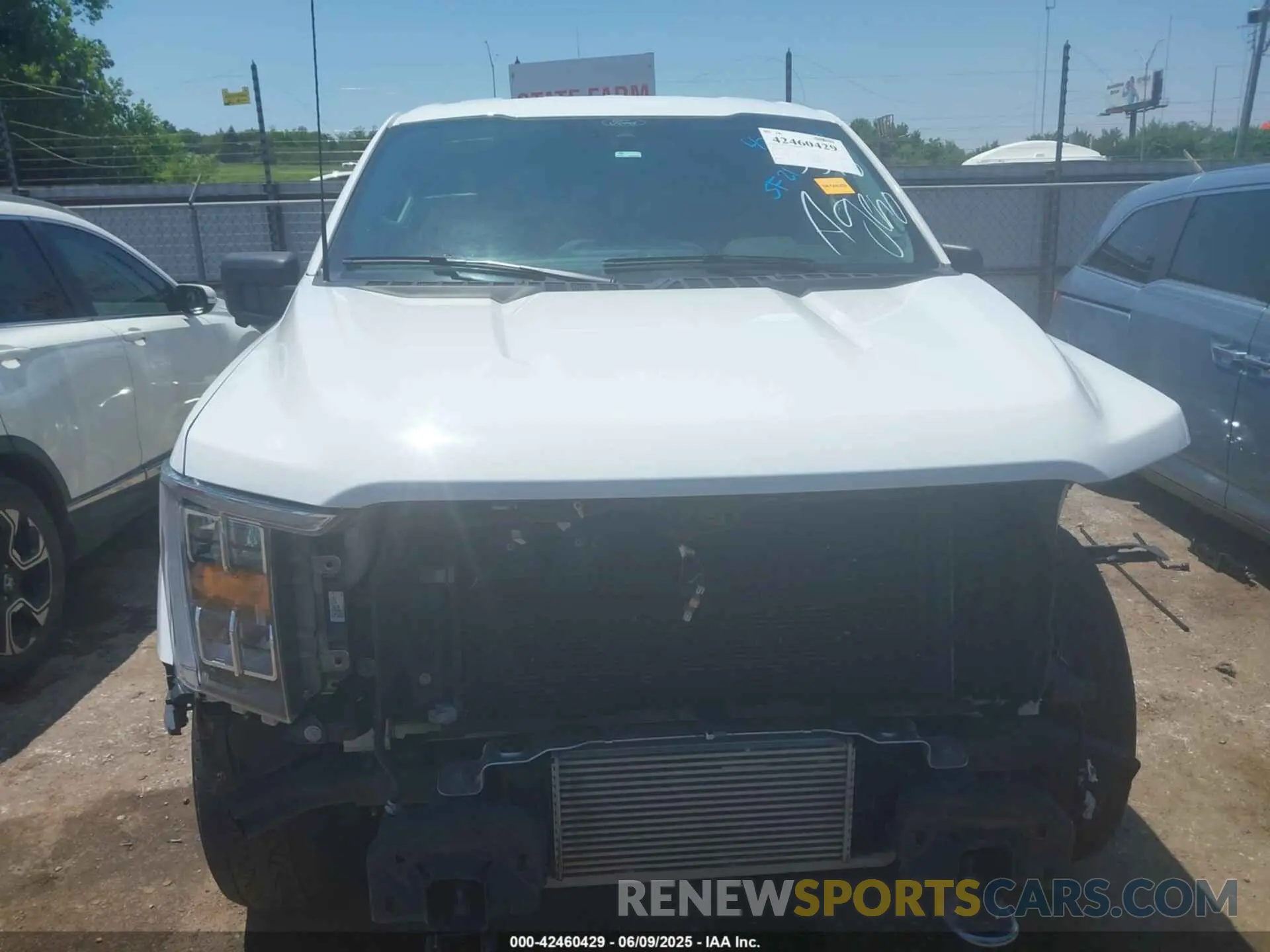 13 Photograph of a damaged car 1FTFW1E88MFB53595 FORD F-150 2021