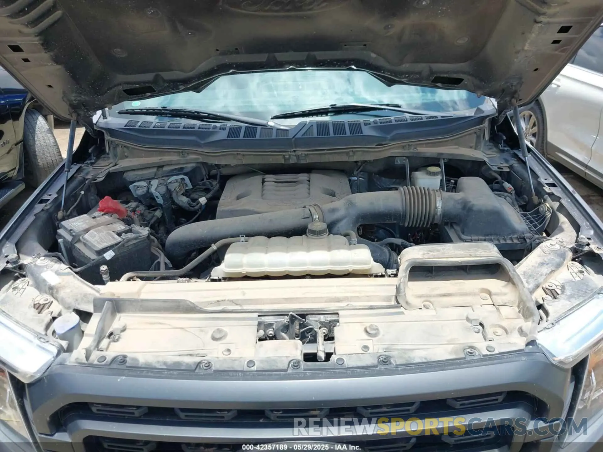 10 Photograph of a damaged car 1FTFW1E88MFB78075 FORD F-150 2021