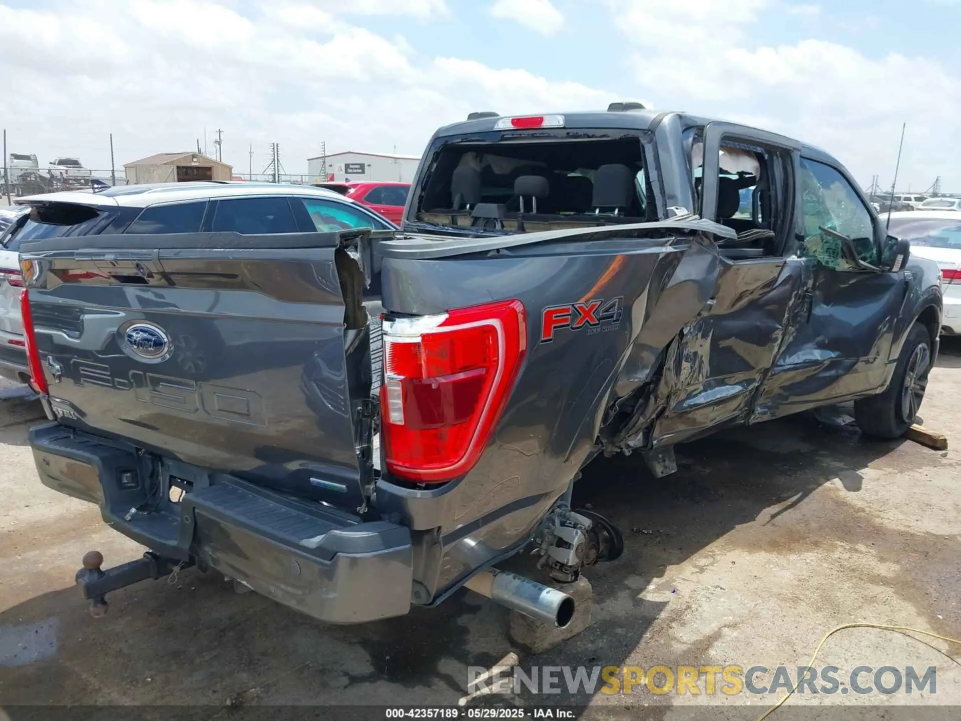 4 Photograph of a damaged car 1FTFW1E88MFB78075 FORD F-150 2021