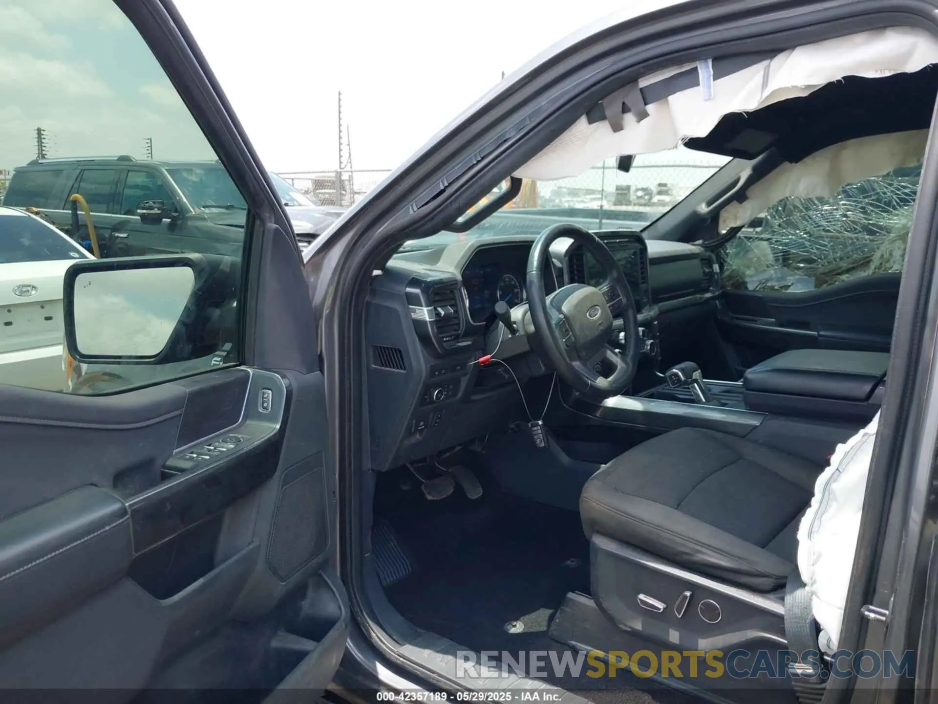 5 Photograph of a damaged car 1FTFW1E88MFB78075 FORD F-150 2021
