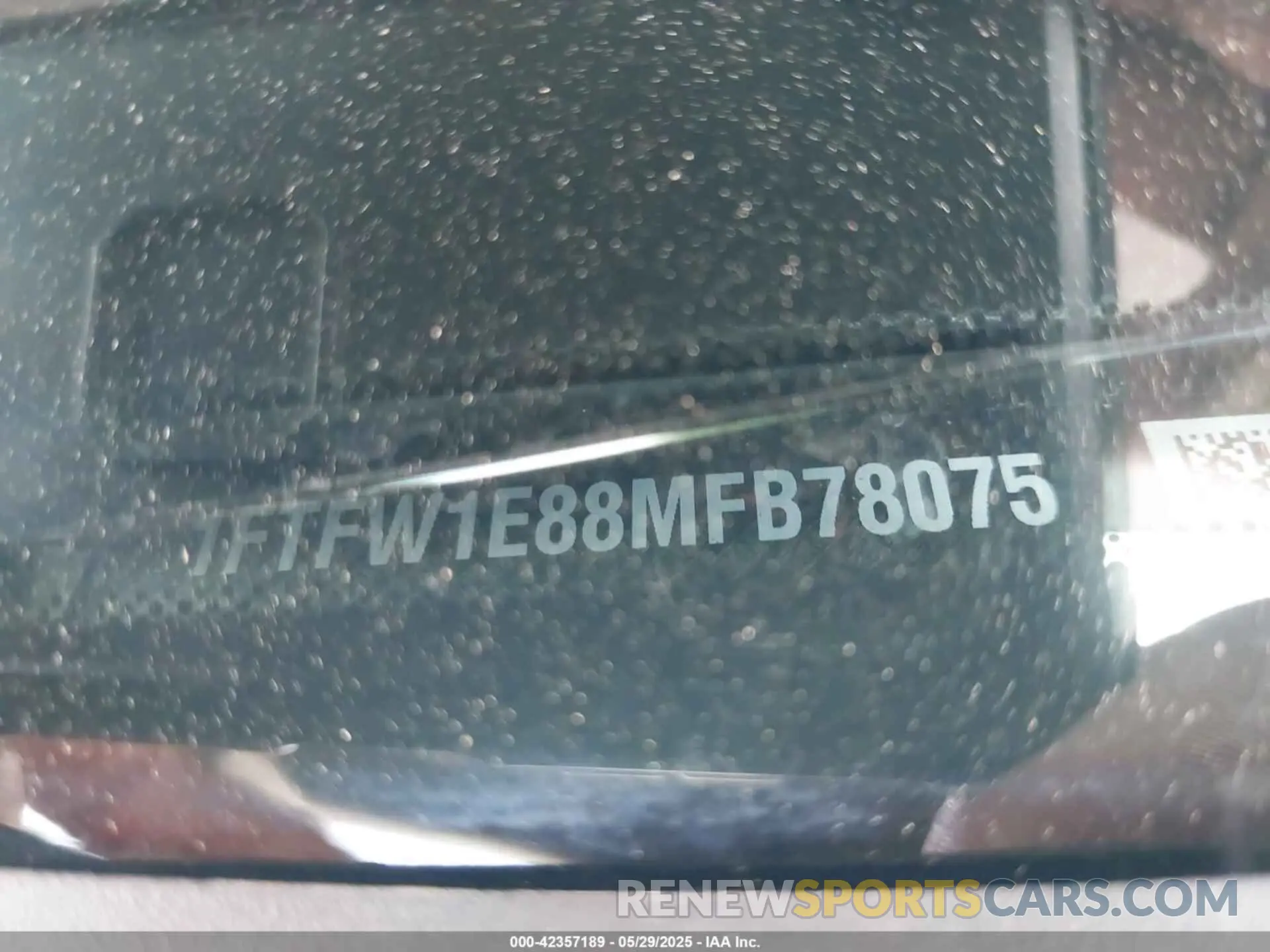 9 Photograph of a damaged car 1FTFW1E88MFB78075 FORD F-150 2021
