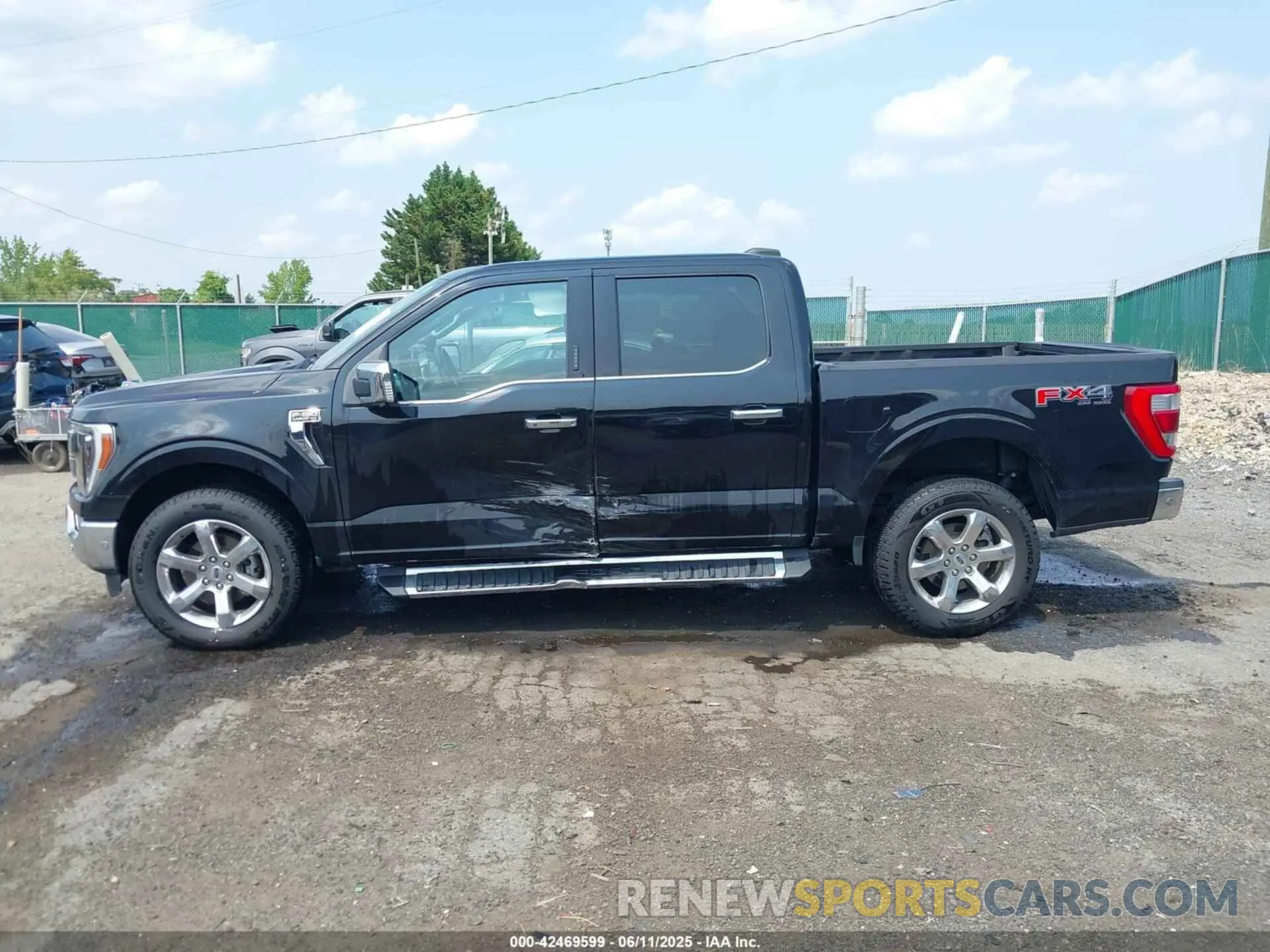 14 Photograph of a damaged car 1FTFW1E88MKE31287 FORD F-150 2021