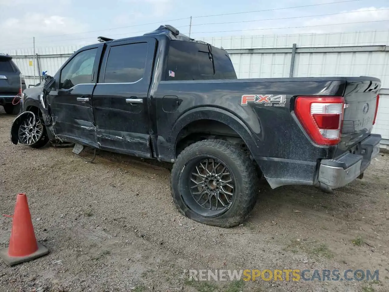 2 Photograph of a damaged car 1FTFW1E89MFC30569 FORD F-150 2021