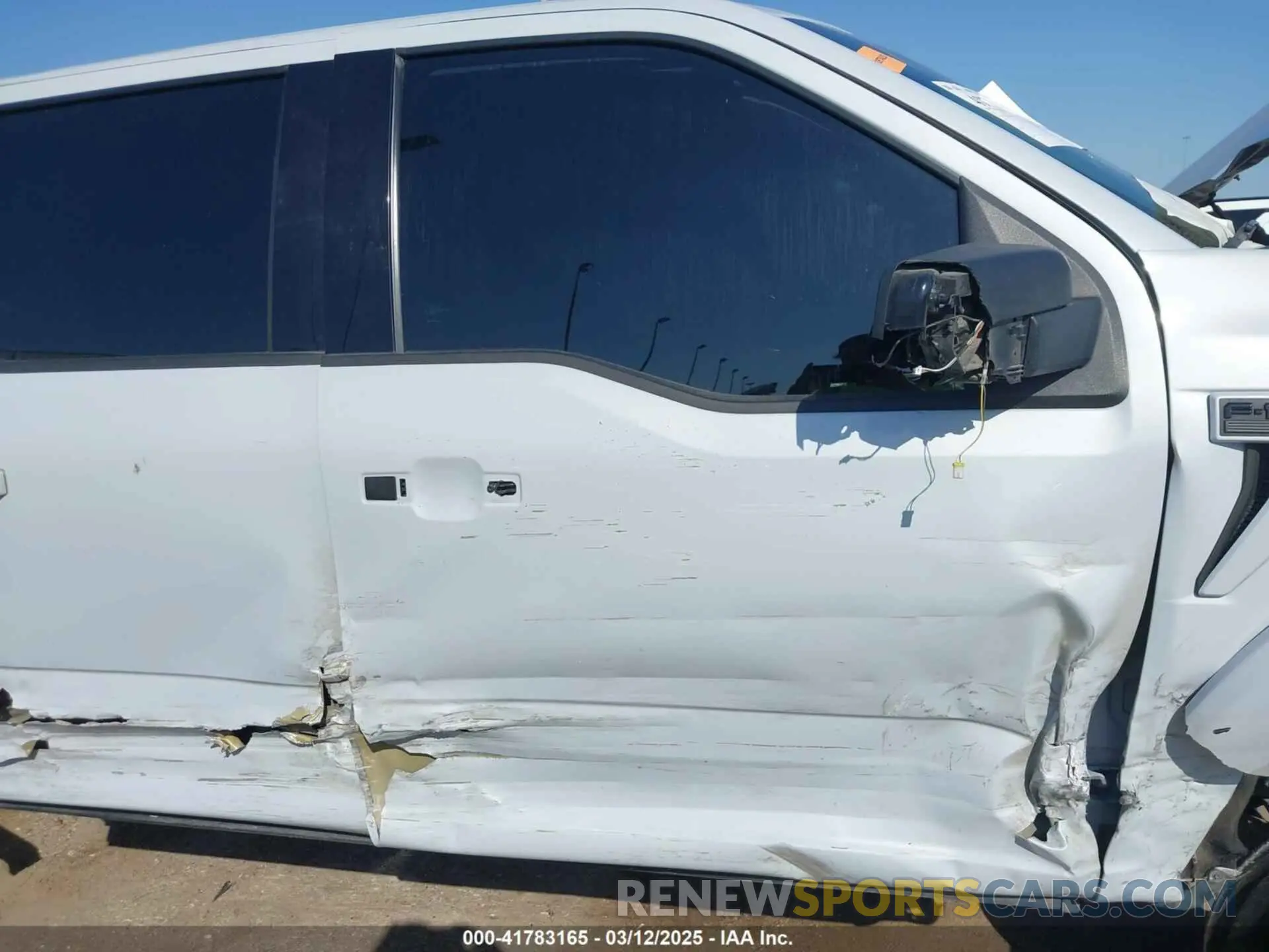16 Photograph of a damaged car 1FTFW1E89MKE06284 FORD F-150 2021