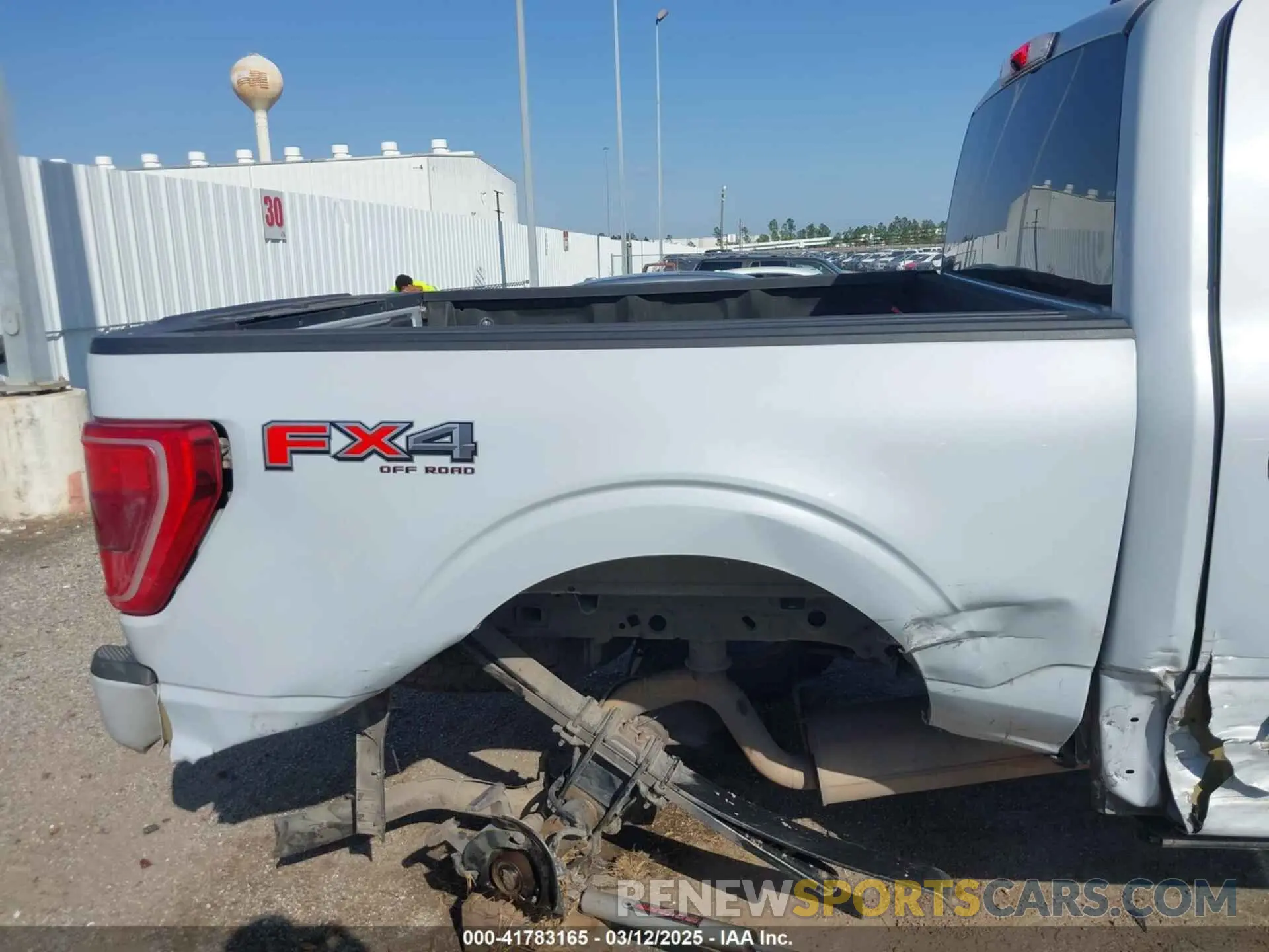 18 Photograph of a damaged car 1FTFW1E89MKE06284 FORD F-150 2021