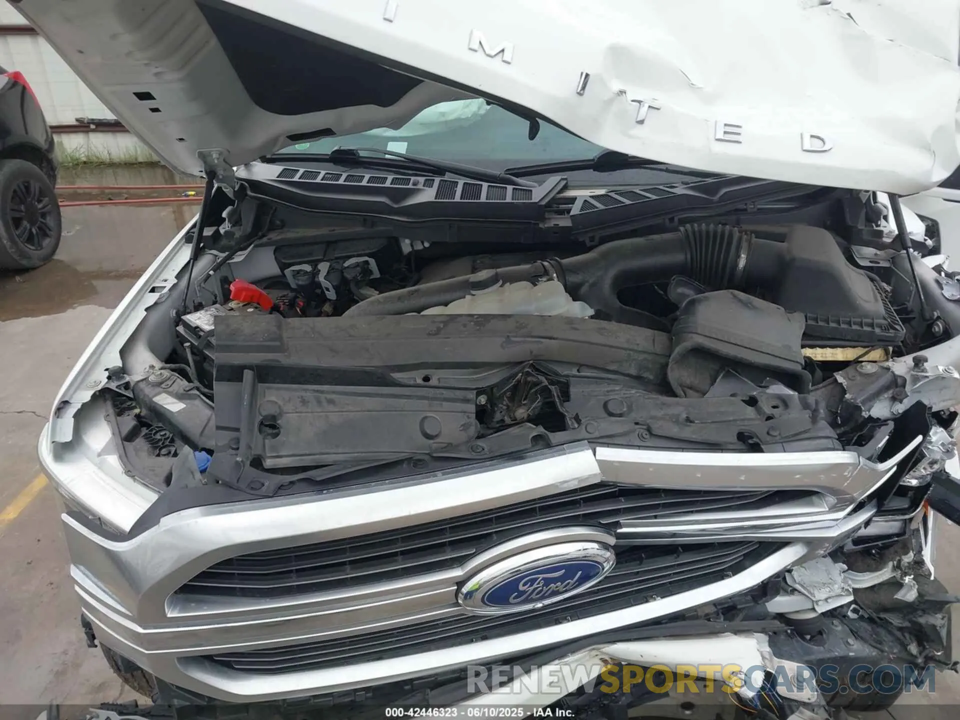 10 Photograph of a damaged car 1FTFW1E8XMFA69505 FORD F-150 2021