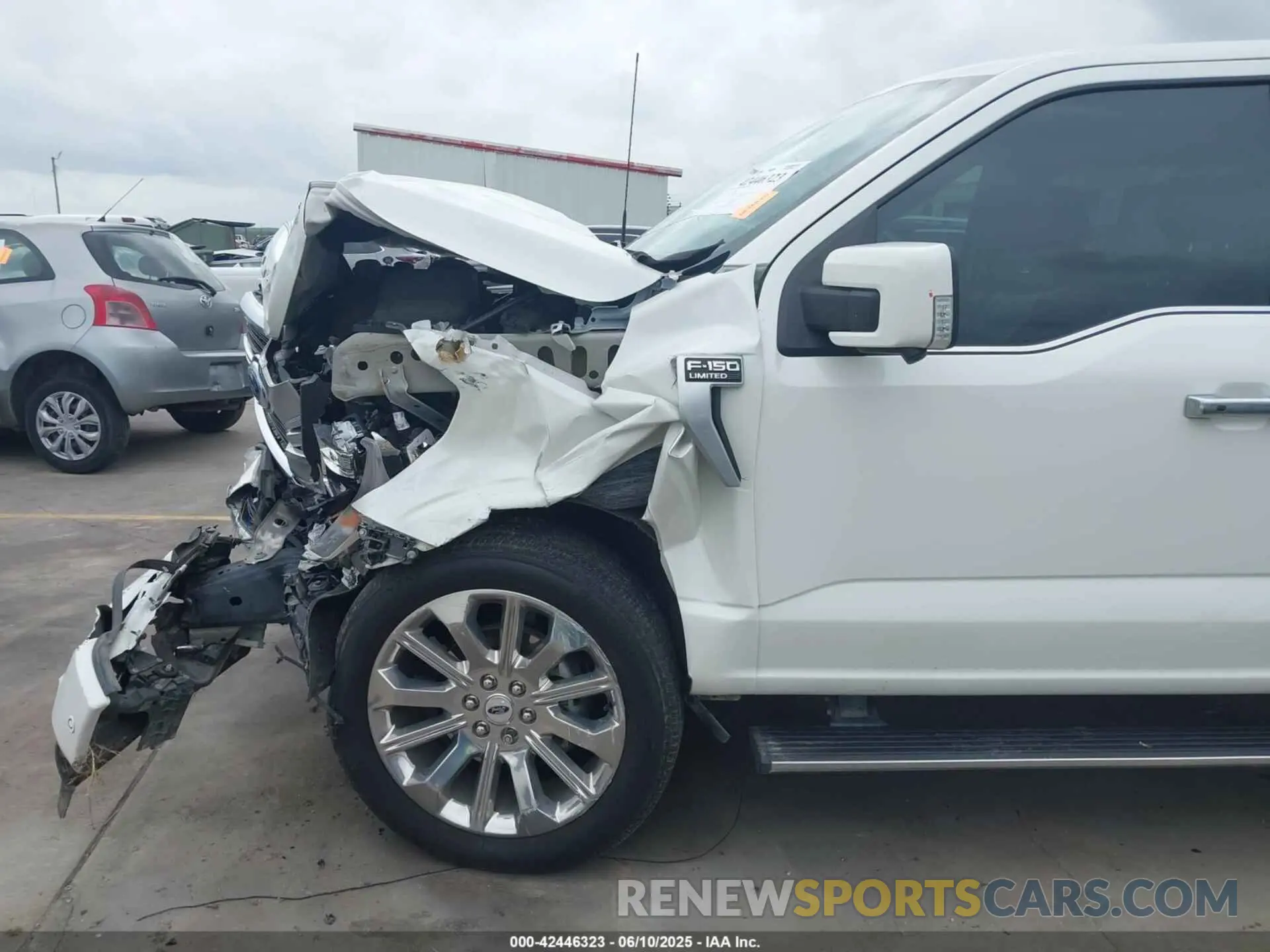 18 Photograph of a damaged car 1FTFW1E8XMFA69505 FORD F-150 2021