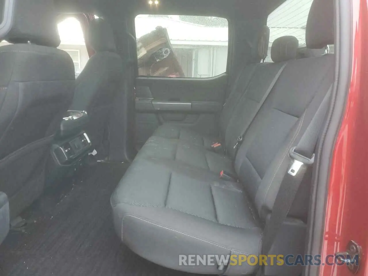 11 Photograph of a damaged car 1FTFW1ED0MFC62890 FORD F-150 2021