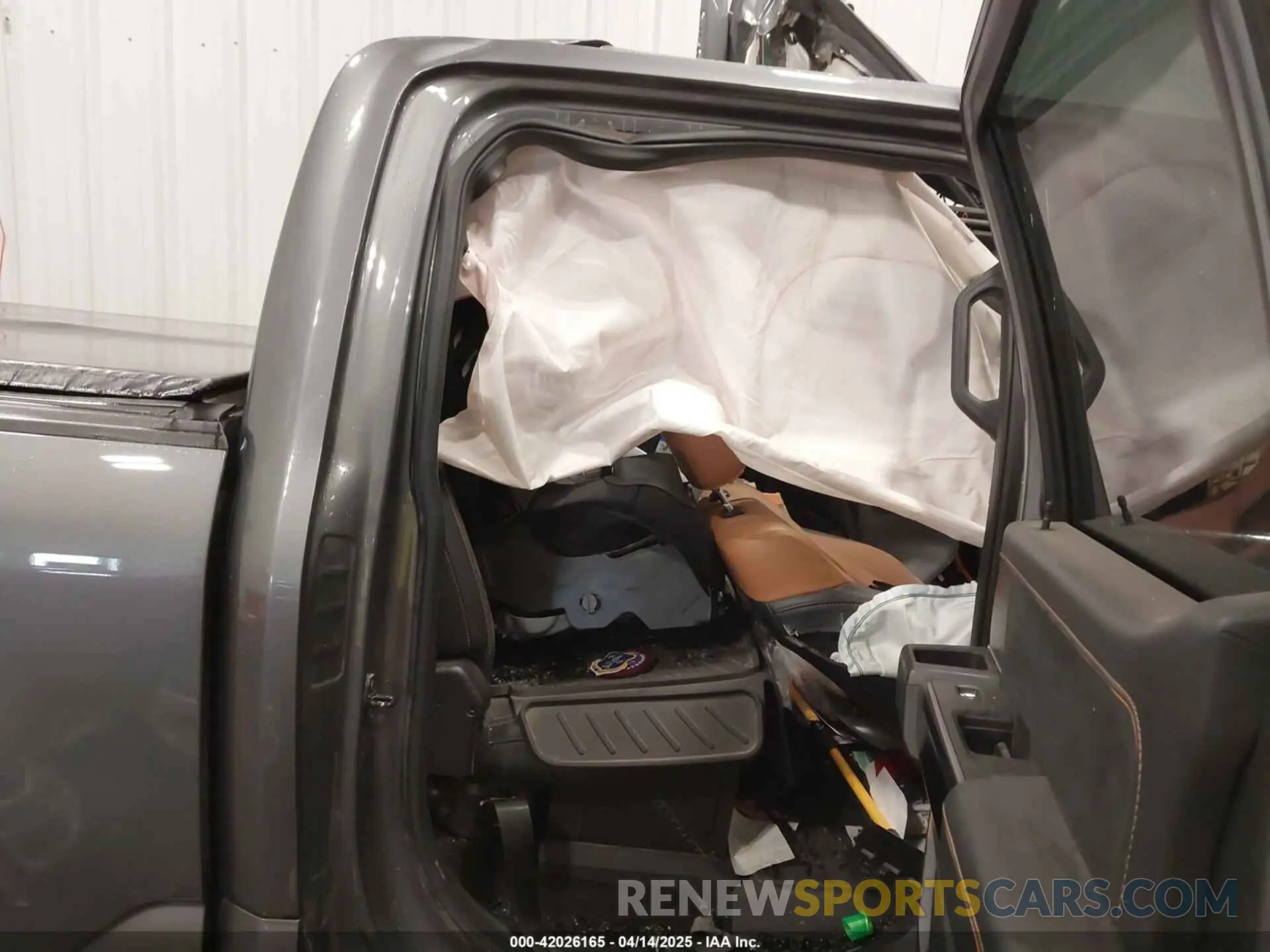 8 Photograph of a damaged car 1FTFW1ED1MFB62281 FORD F-150 2021