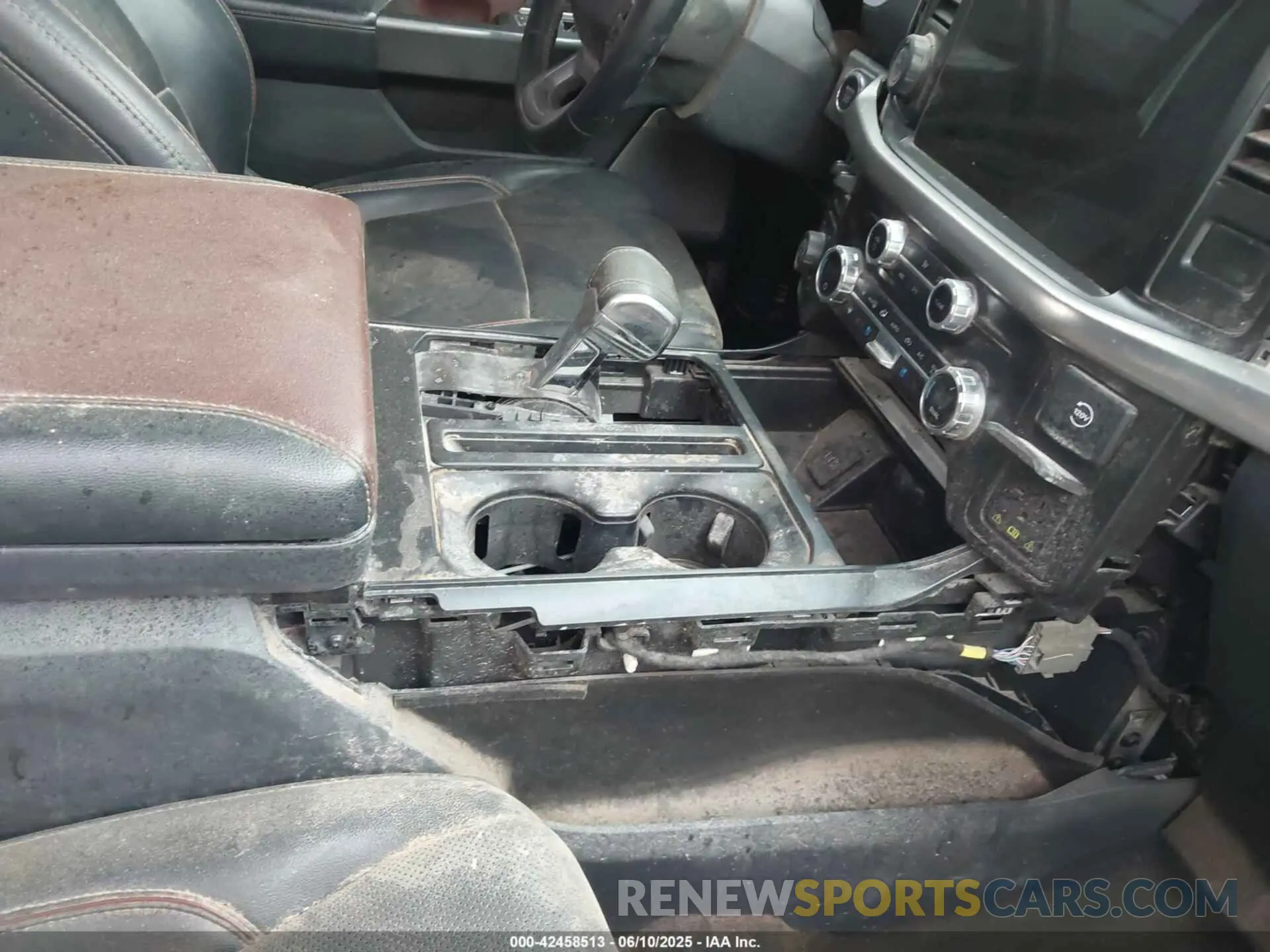 18 Photograph of a damaged car 1FTFW1ED4MFB26911 FORD F-150 2021