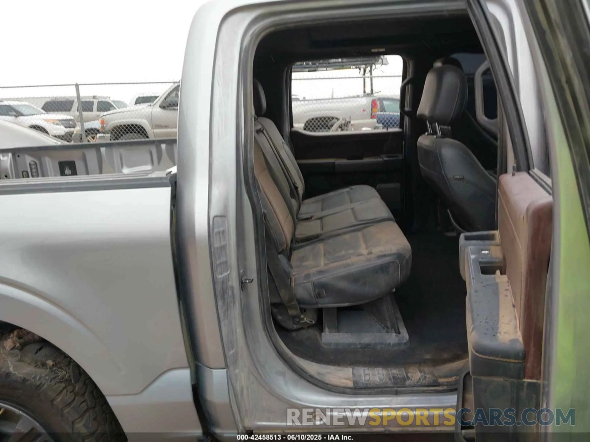 8 Photograph of a damaged car 1FTFW1ED4MFB26911 FORD F-150 2021
