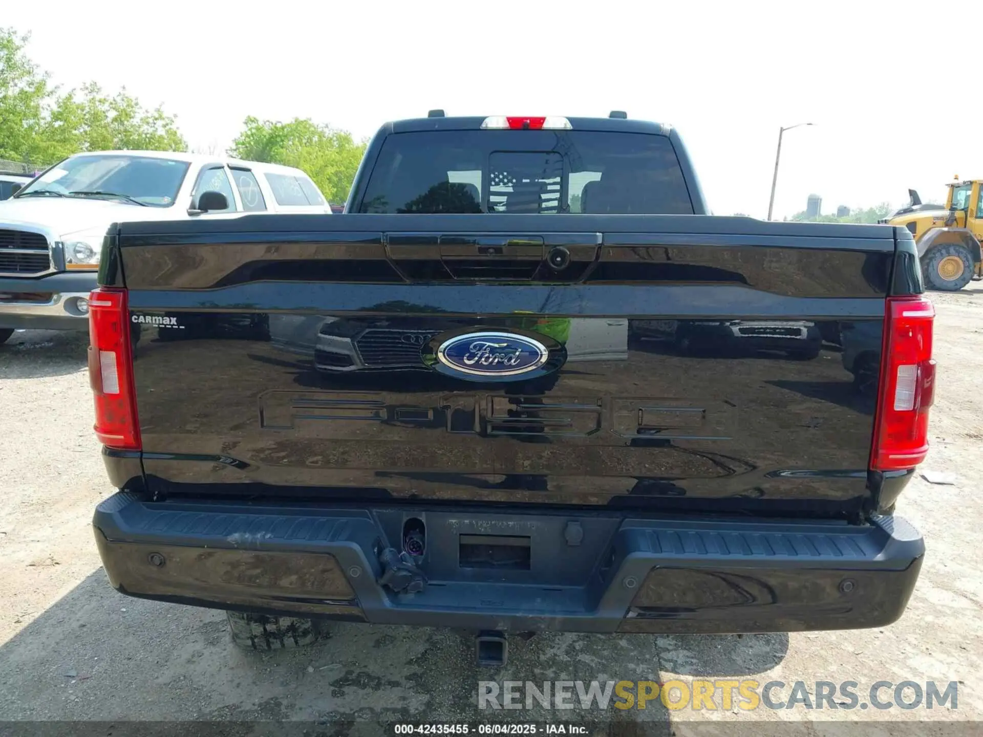 16 Photograph of a damaged car 1FTFW1ED4MFD00170 FORD F-150 2021